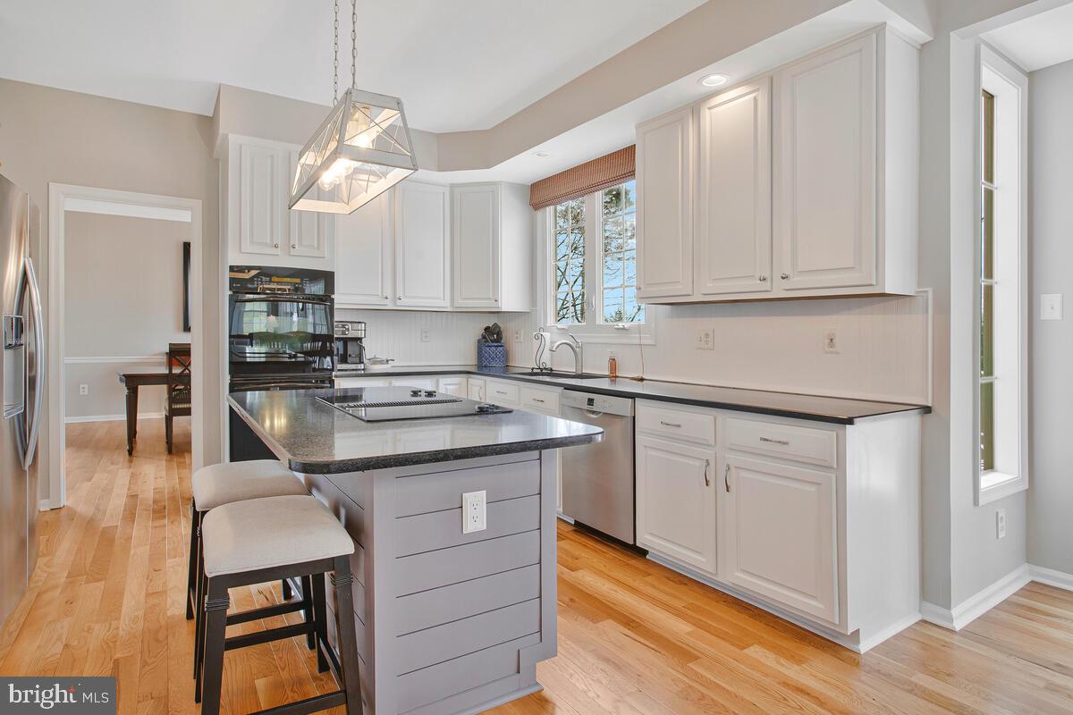 MONTGOMERY MEADOWS - Residential