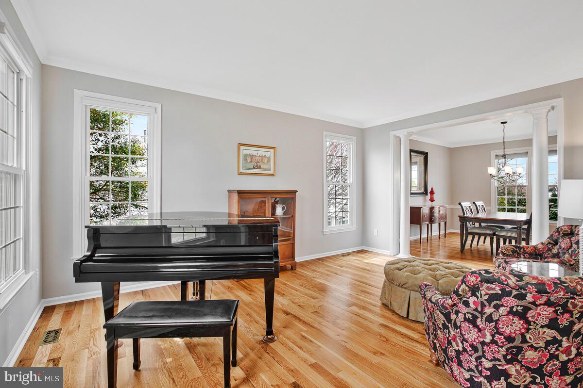 5207 NEW PROSPECT COURT