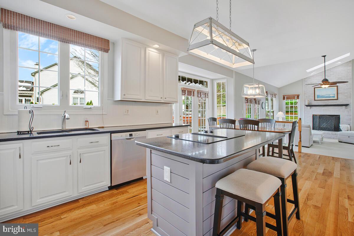 MONTGOMERY MEADOWS - Residential