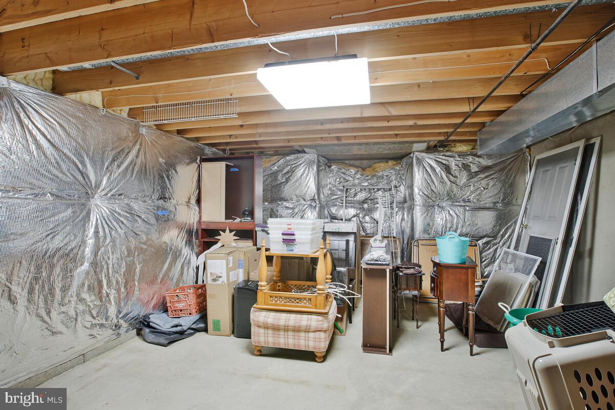 MONTGOMERY MEADOWS - Residential