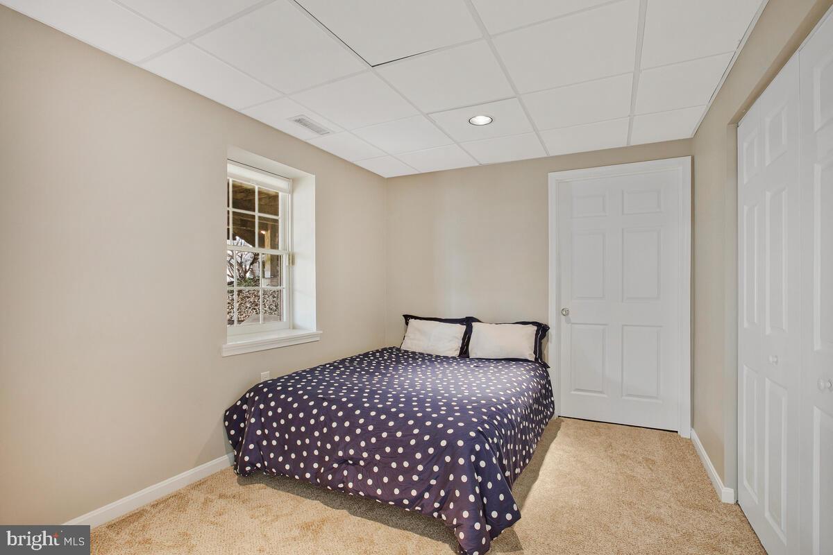 MONTGOMERY MEADOWS - Residential