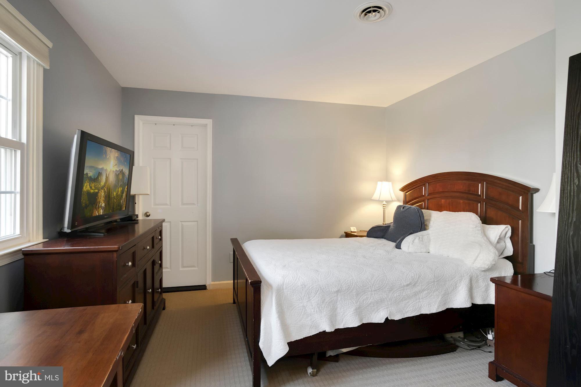 ROUND BAY - Residential