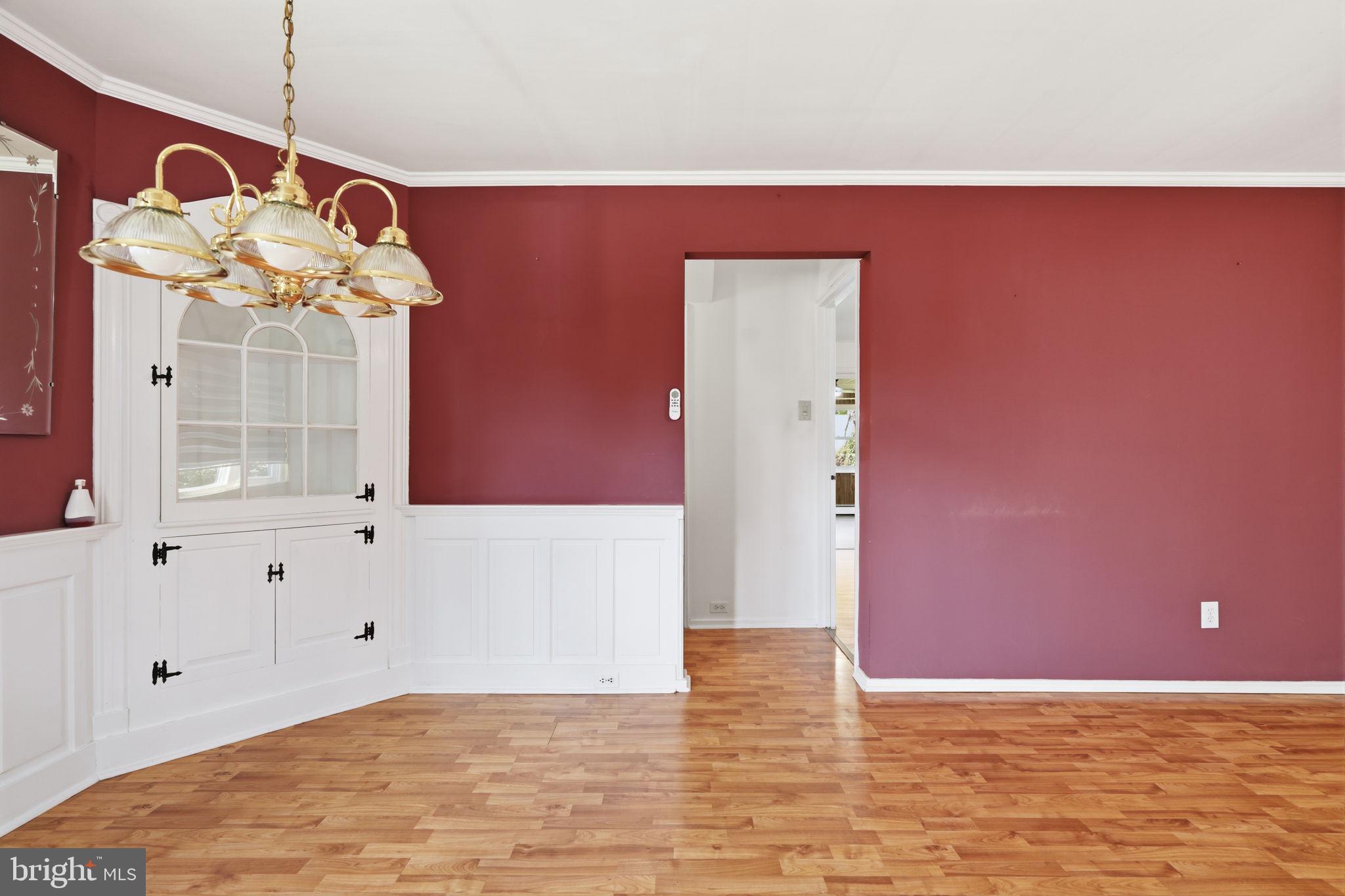 608 BENTON LANE