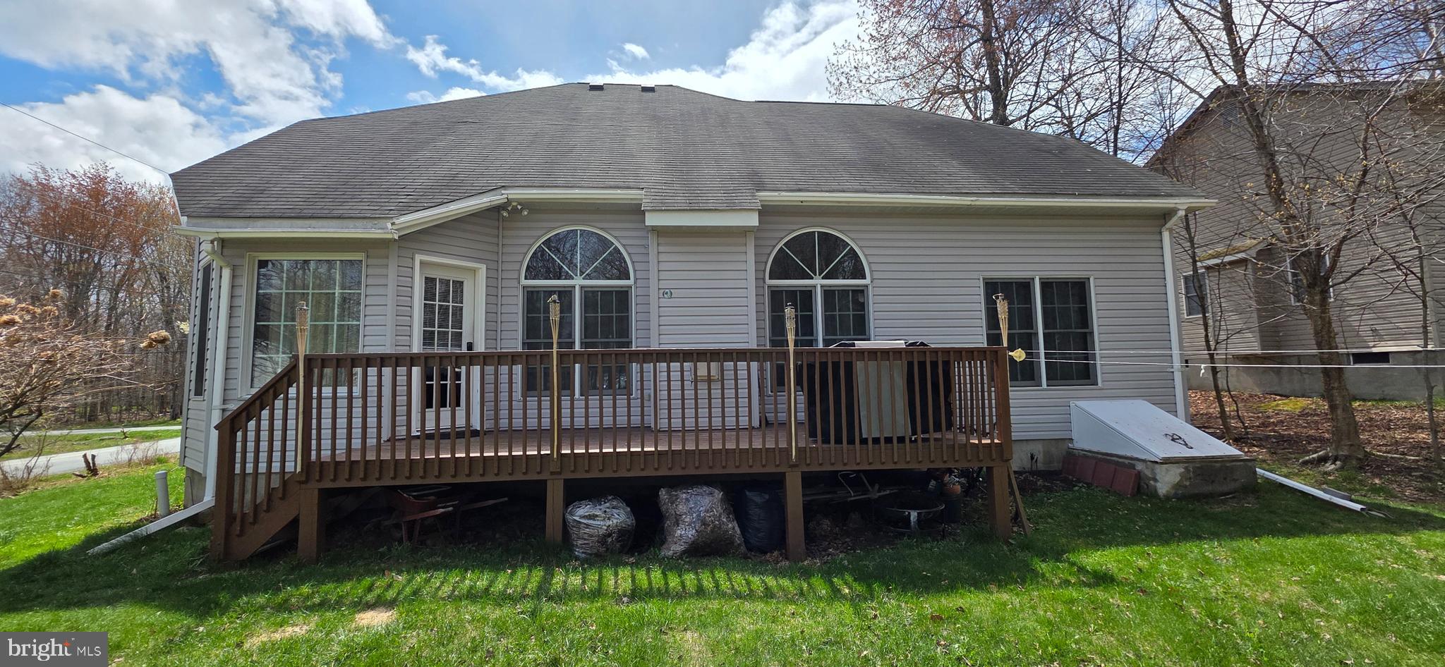 POCONO FARMS EAST - Residential