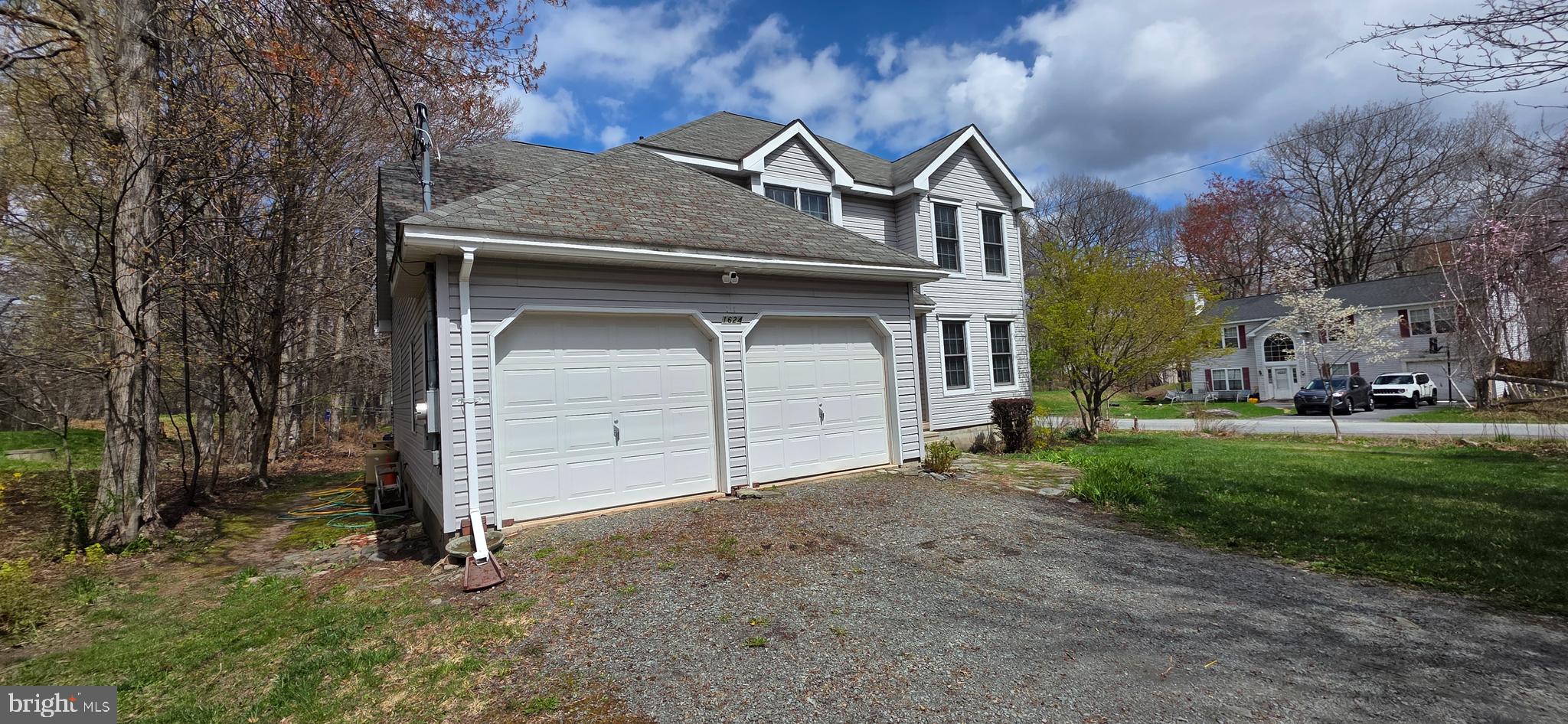 POCONO FARMS EAST - Residential