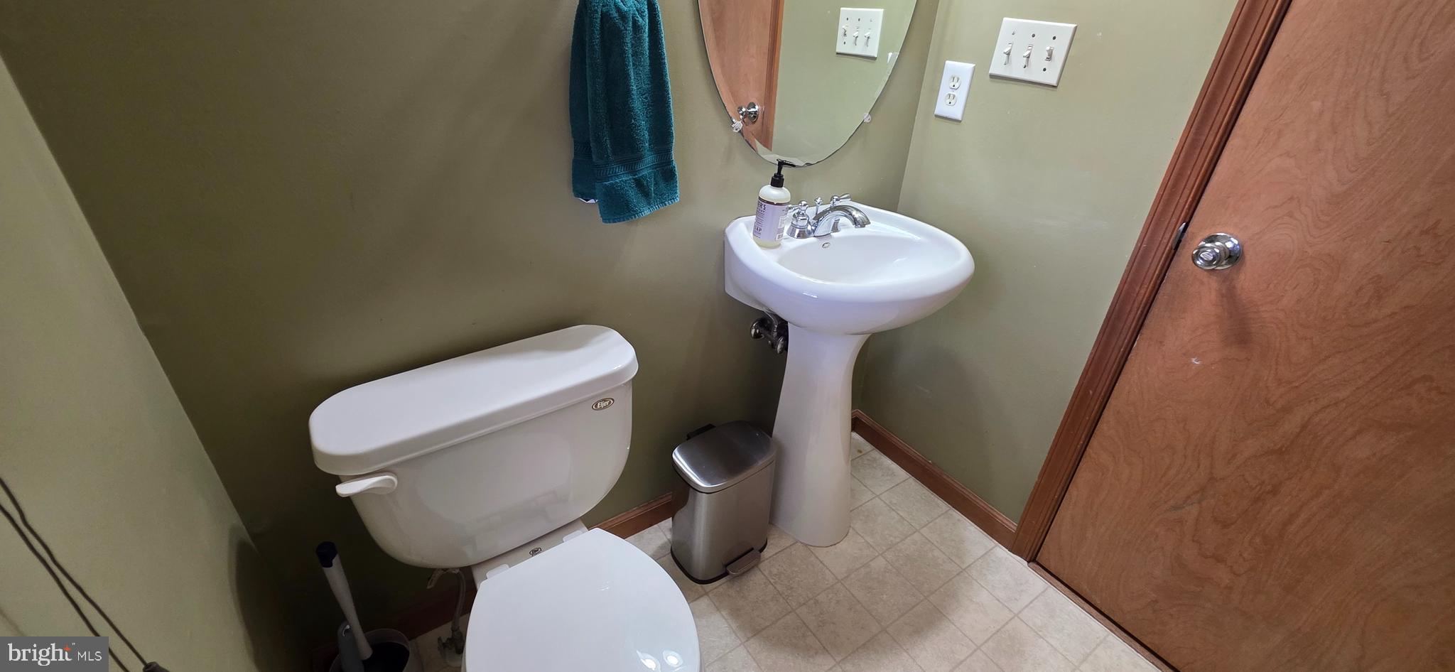 POCONO FARMS EAST - Residential