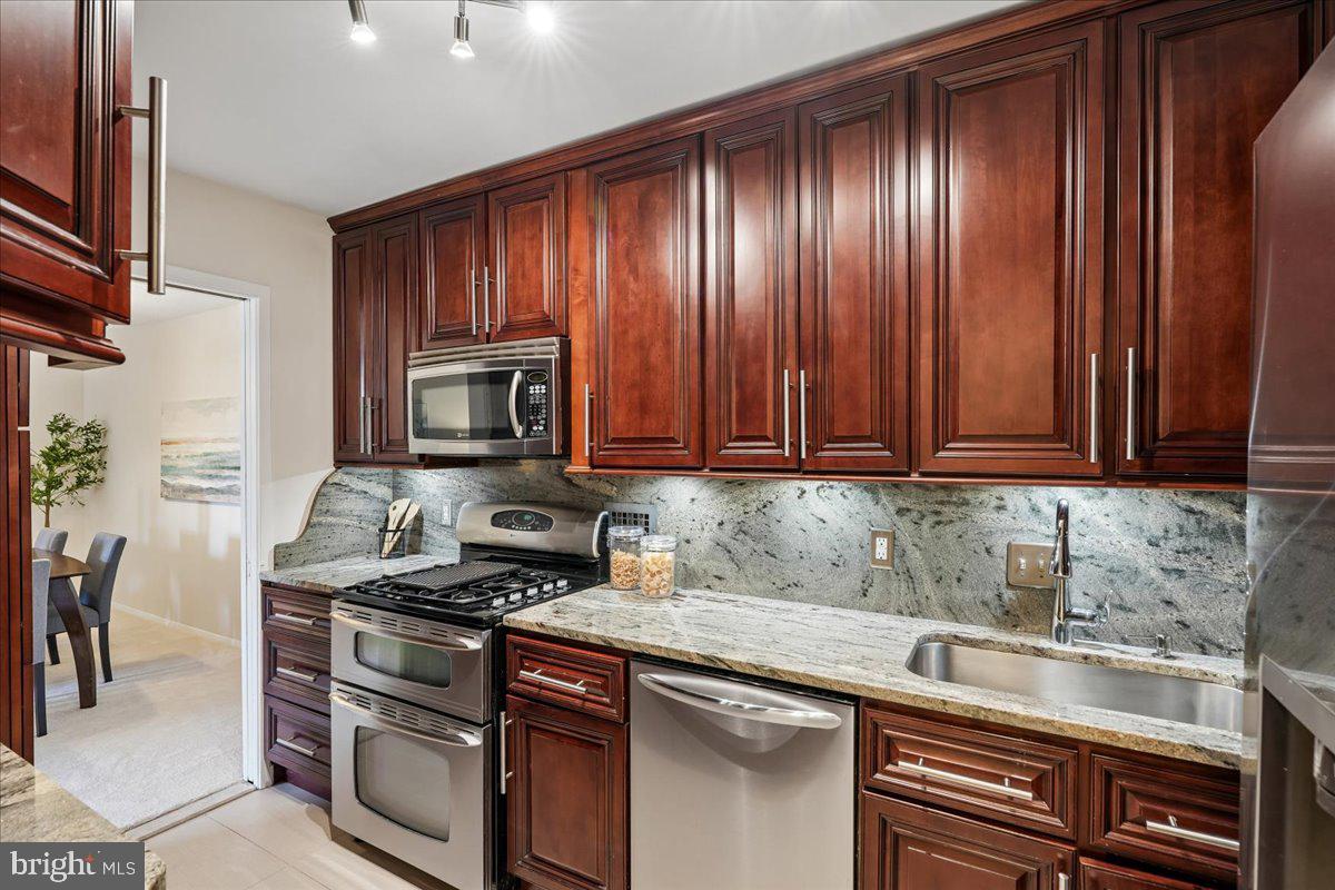 5500 FRIENDSHIP BOULEVARD 1226N