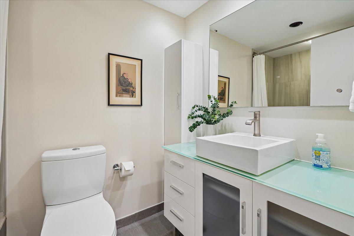 CHEVY CHASE VILLAGE - Residential