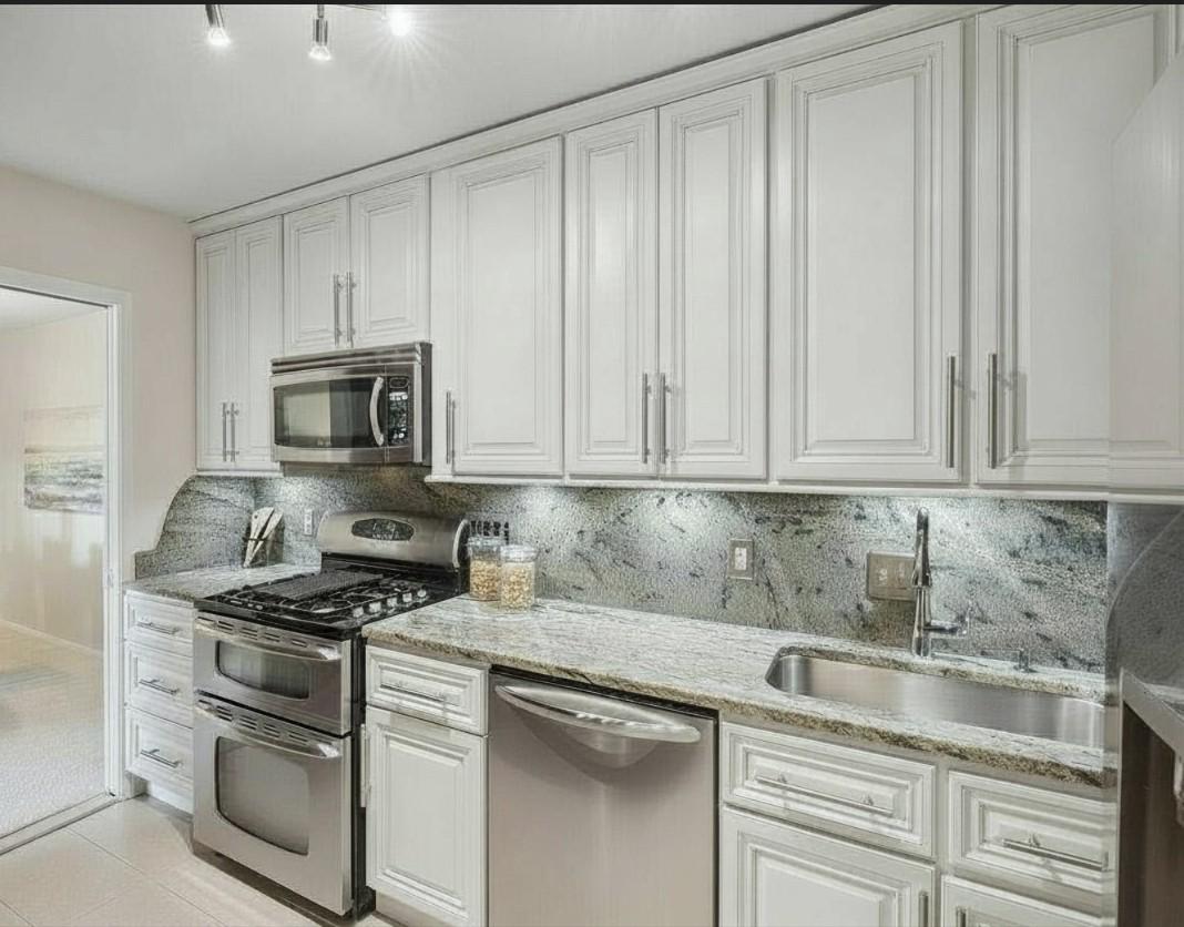 5500 FRIENDSHIP BOULEVARD 1226N