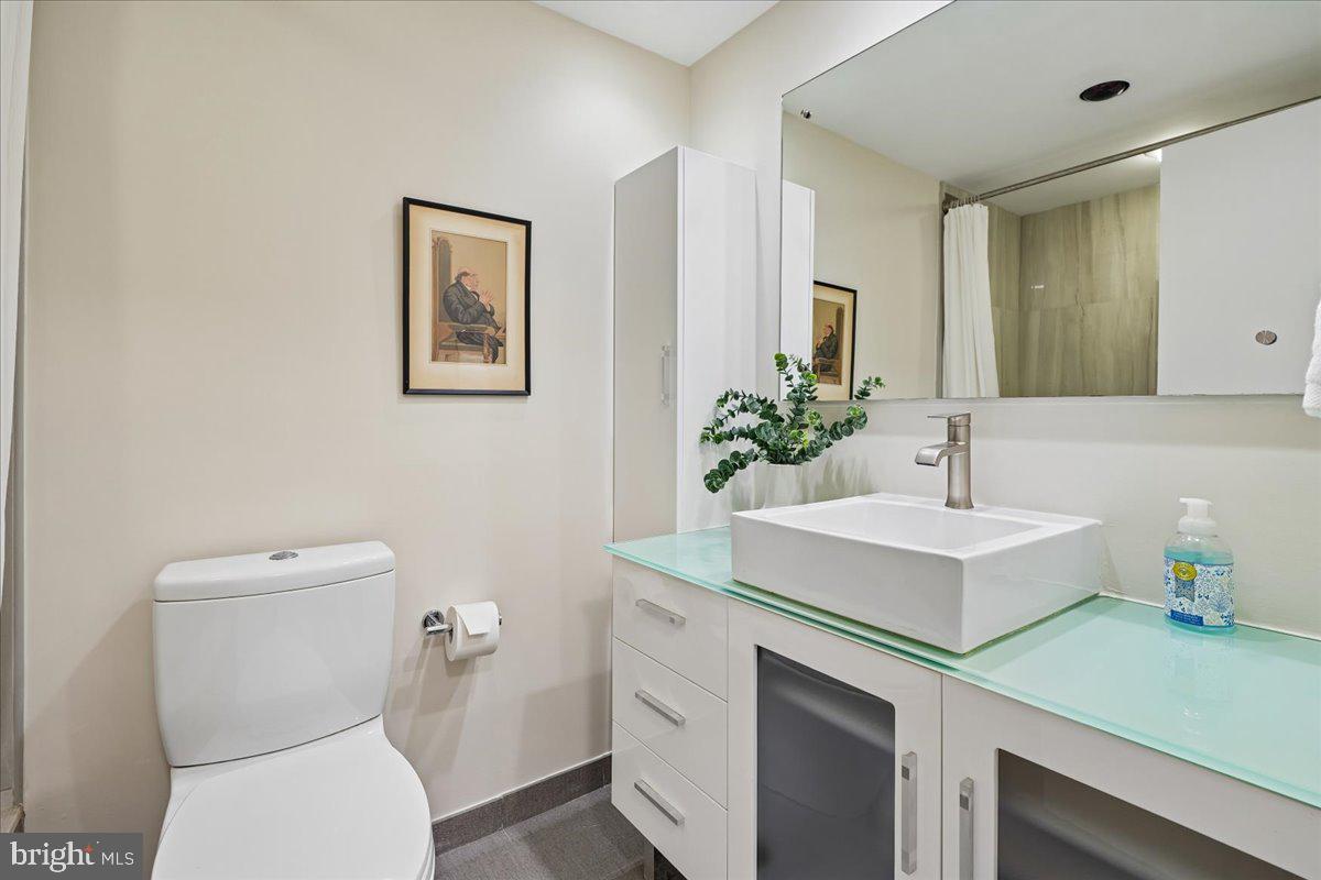 CHEVY CHASE VILLAGE - Residential