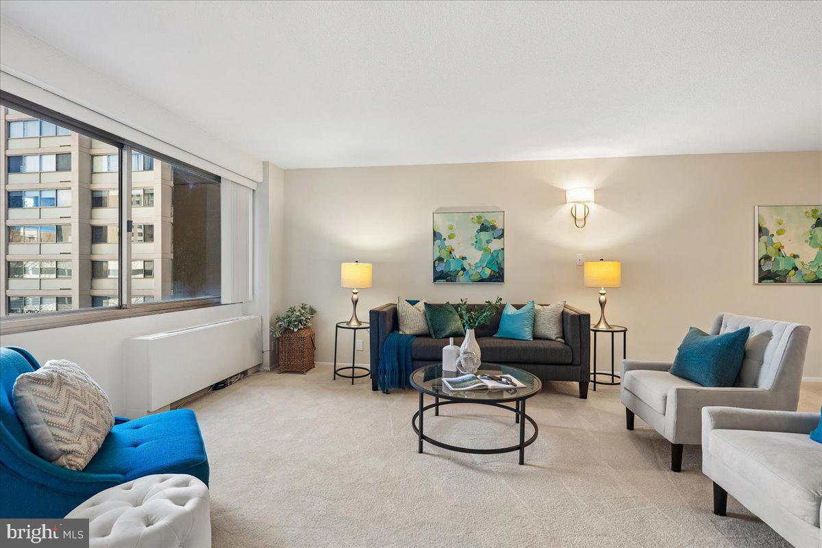 CHEVY CHASE VILLAGE - Residential