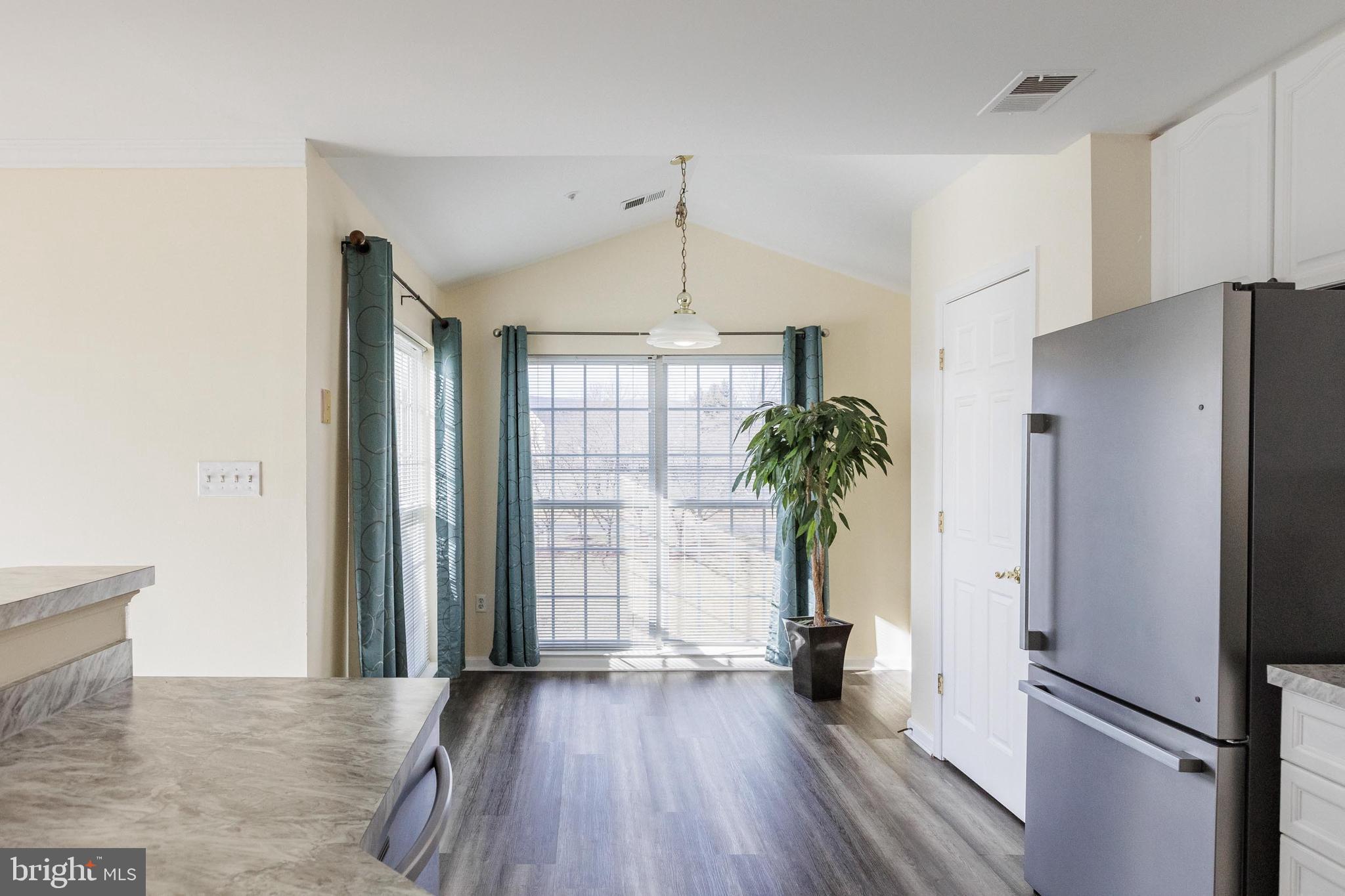 WHITTIER ECHO GLEN - Residential