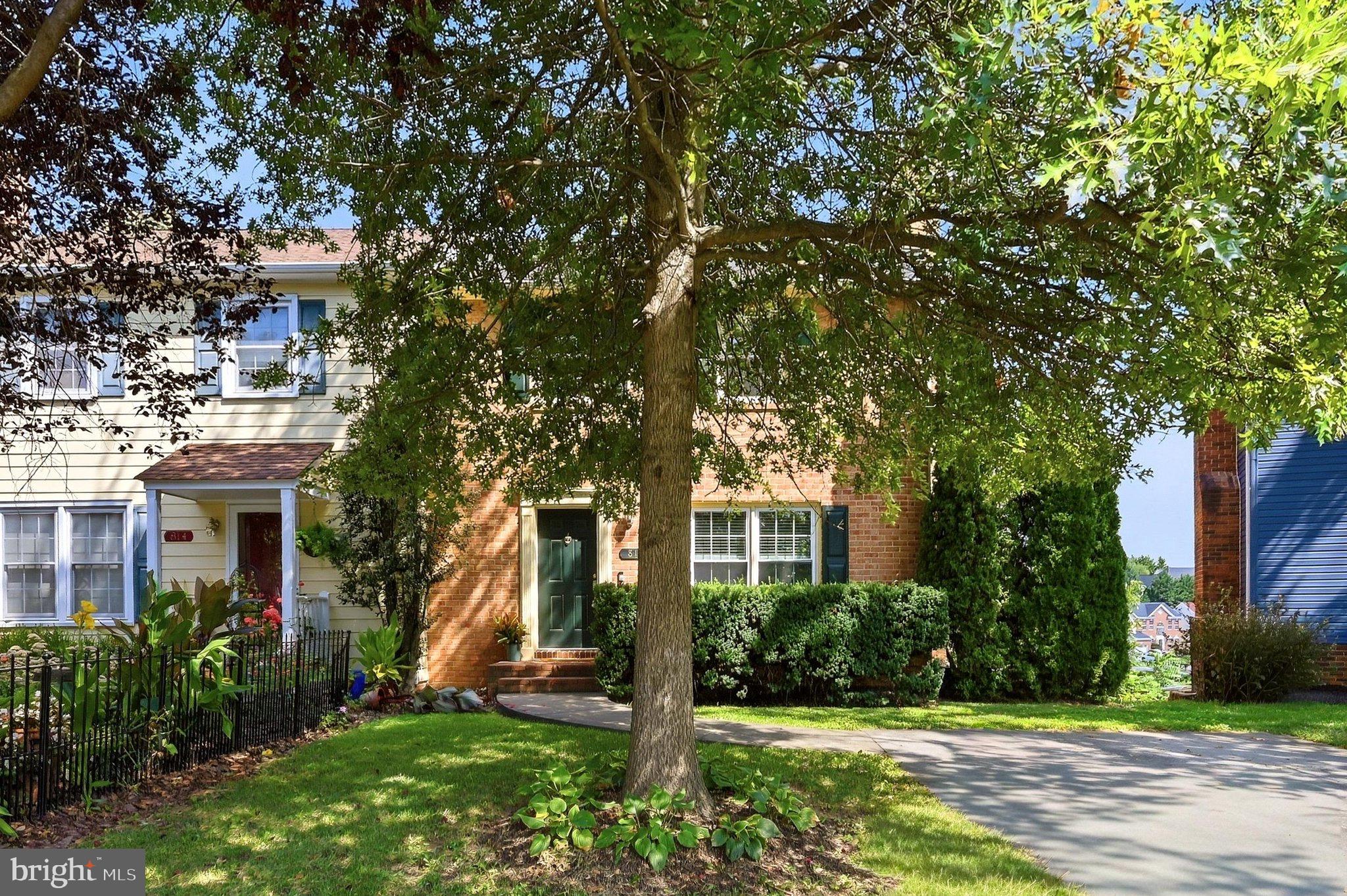 812 APPLESEED COURT