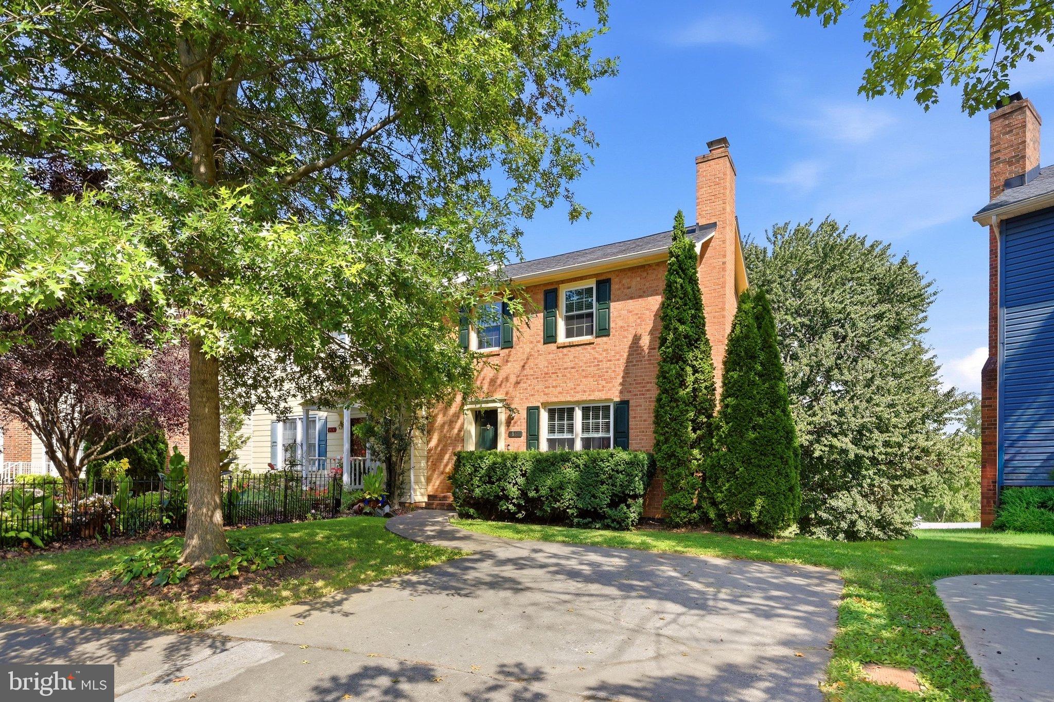 812 APPLESEED COURT