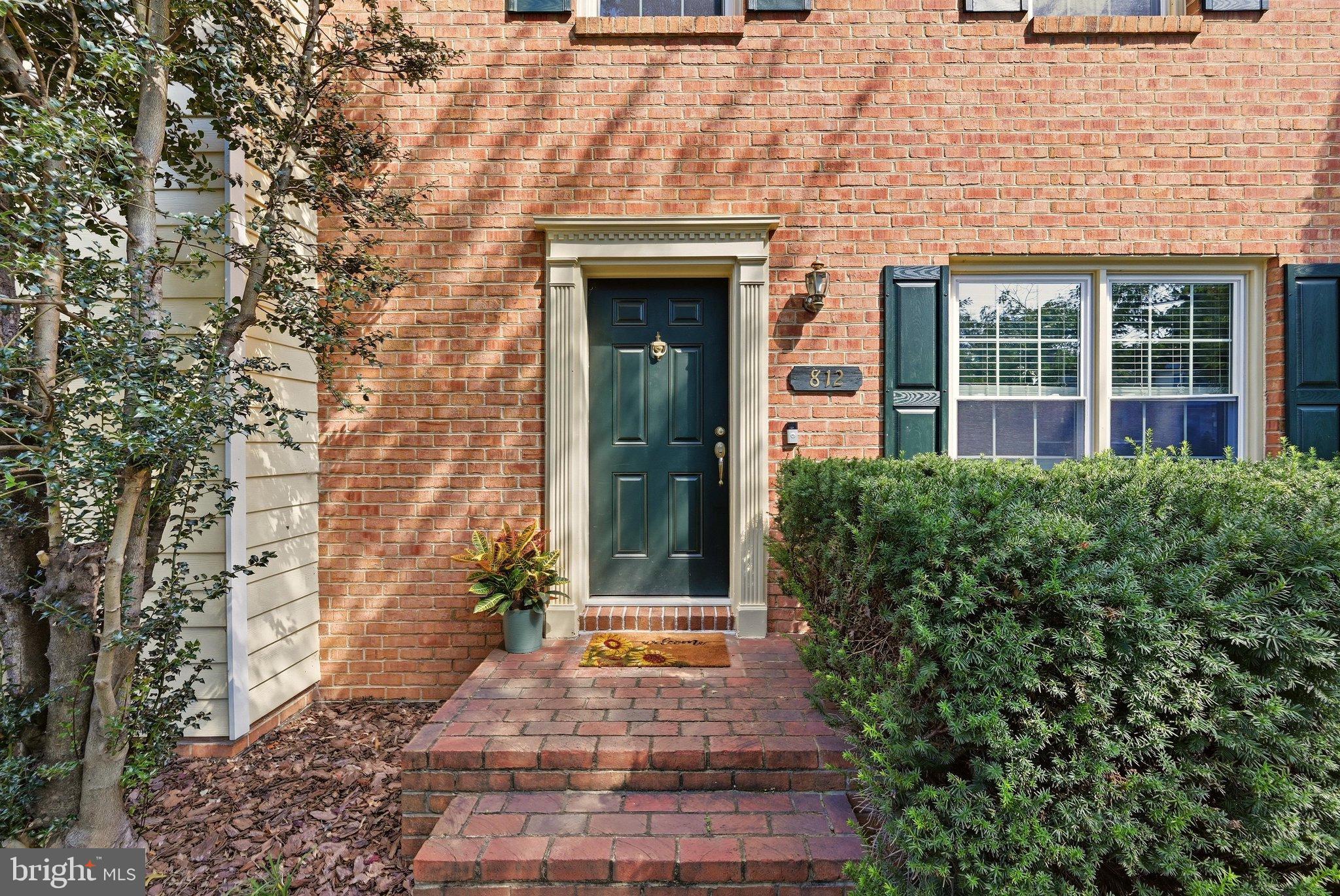 812 APPLESEED COURT