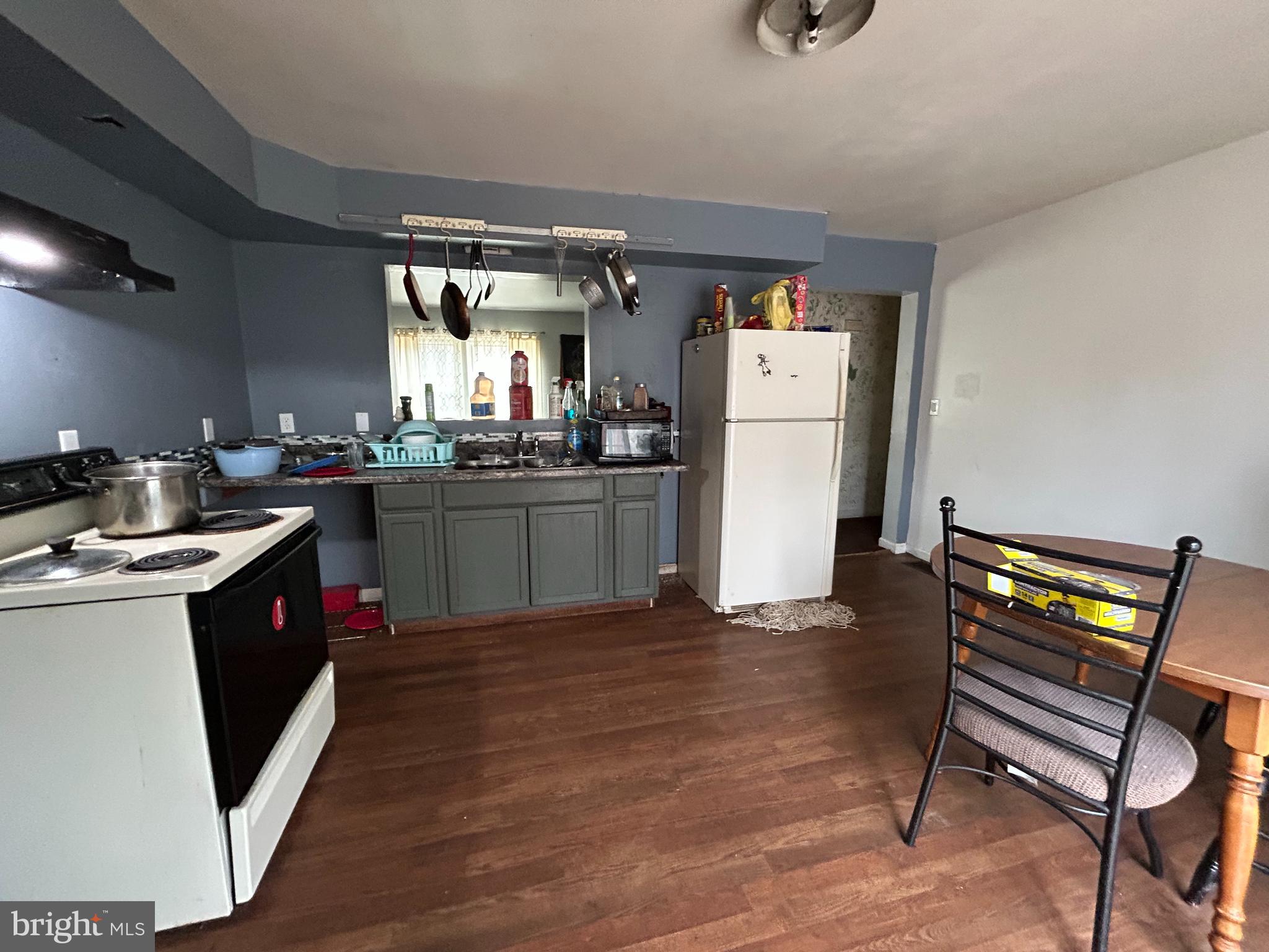 VENICE ASHBY - Residential