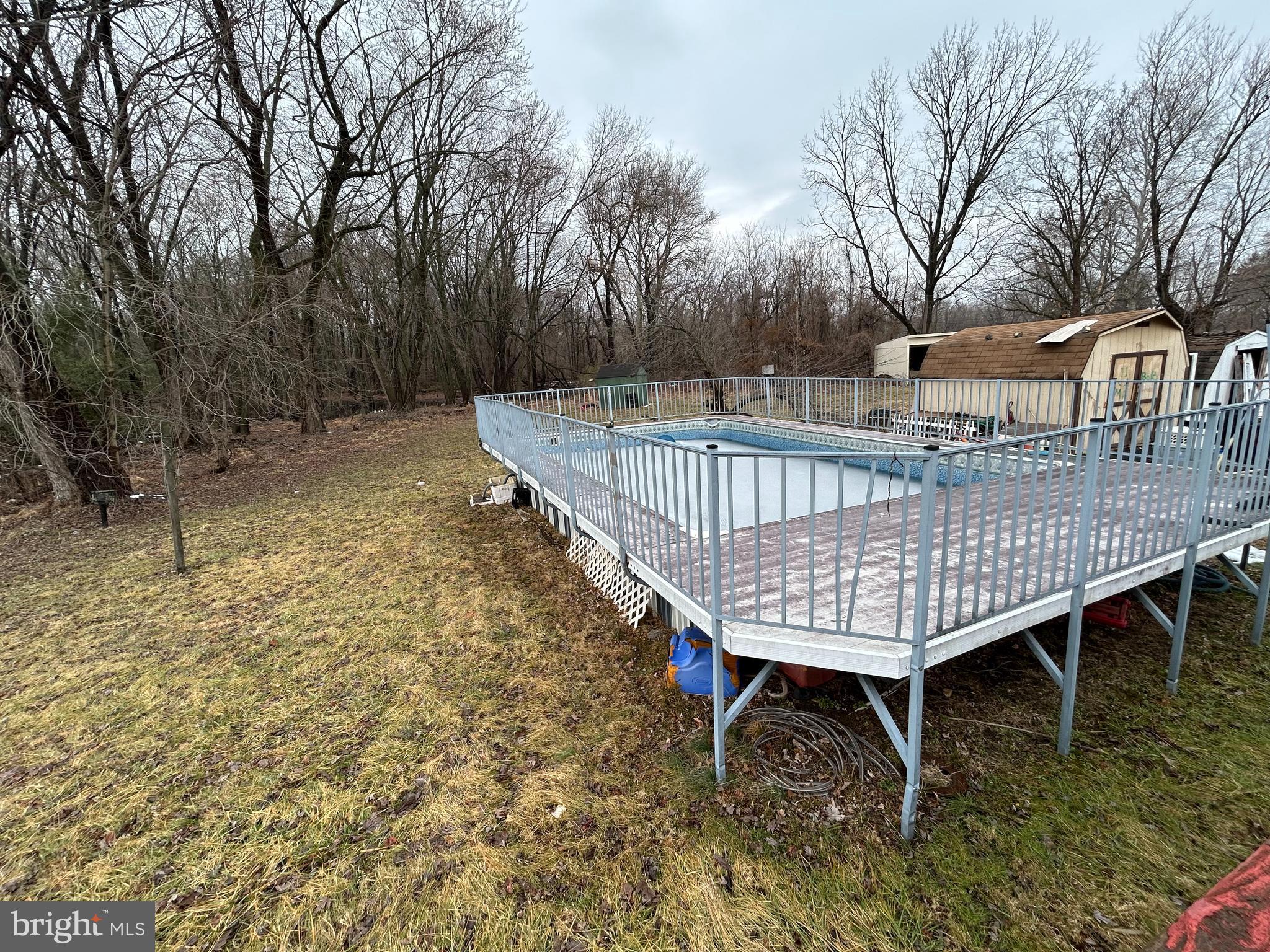 VENICE ASHBY - Residential