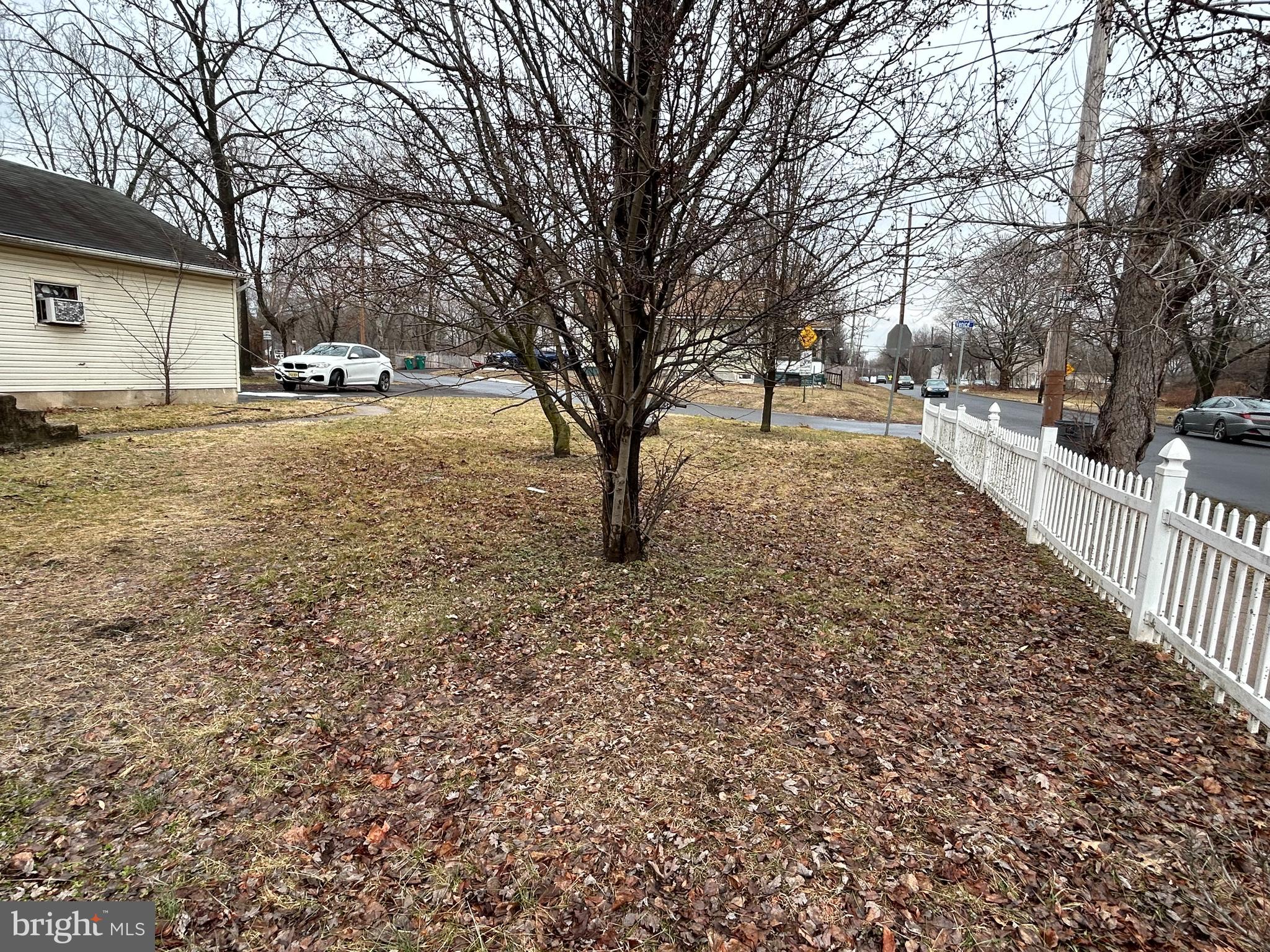 VENICE ASHBY - Residential