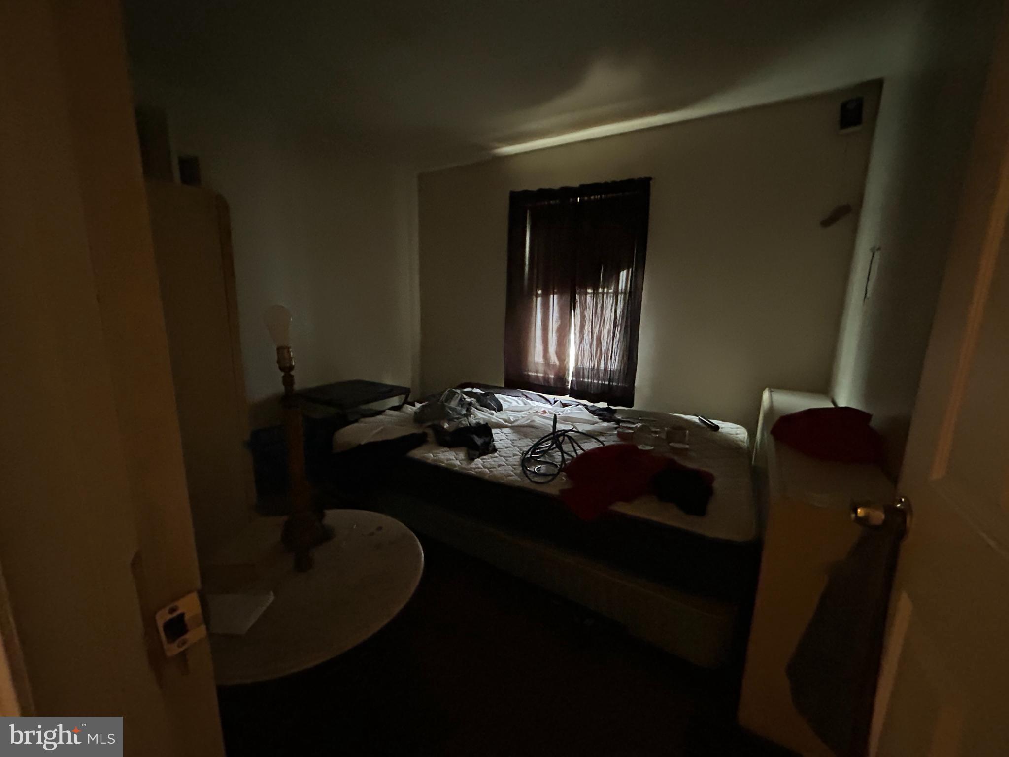 VENICE ASHBY - Residential