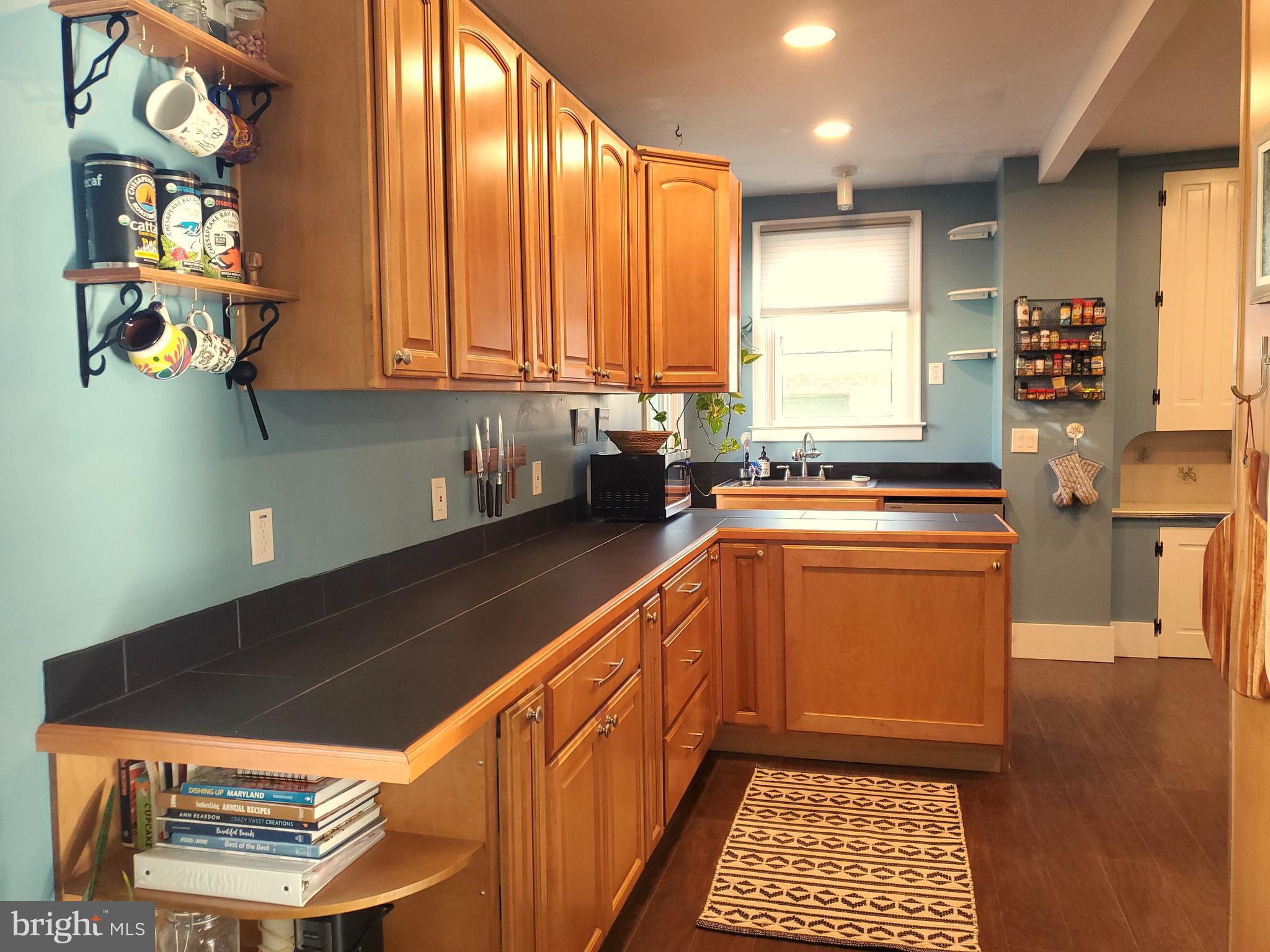 PERRYVILLE - Residential