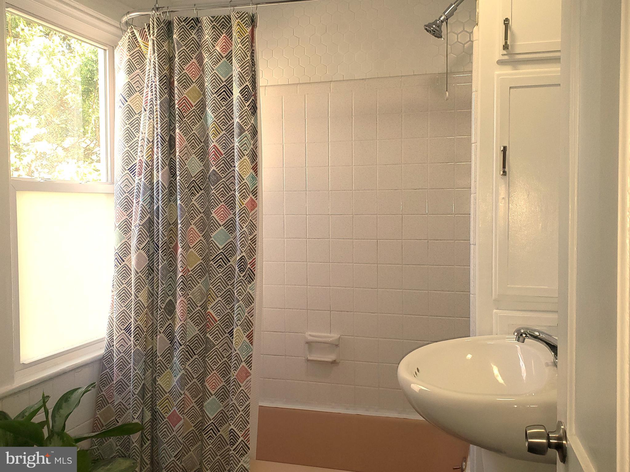 PERRYVILLE - Residential