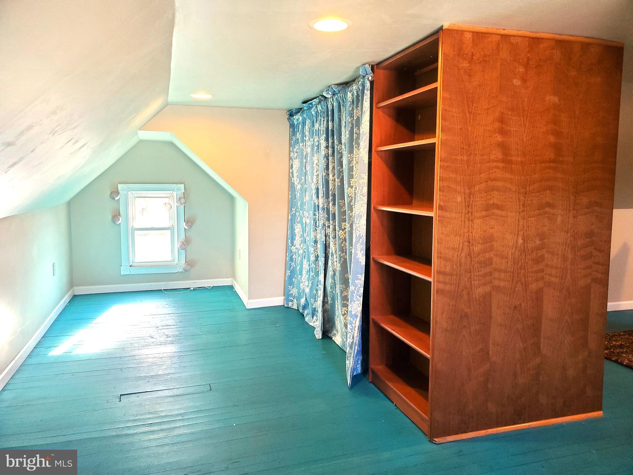 PERRYVILLE - Residential