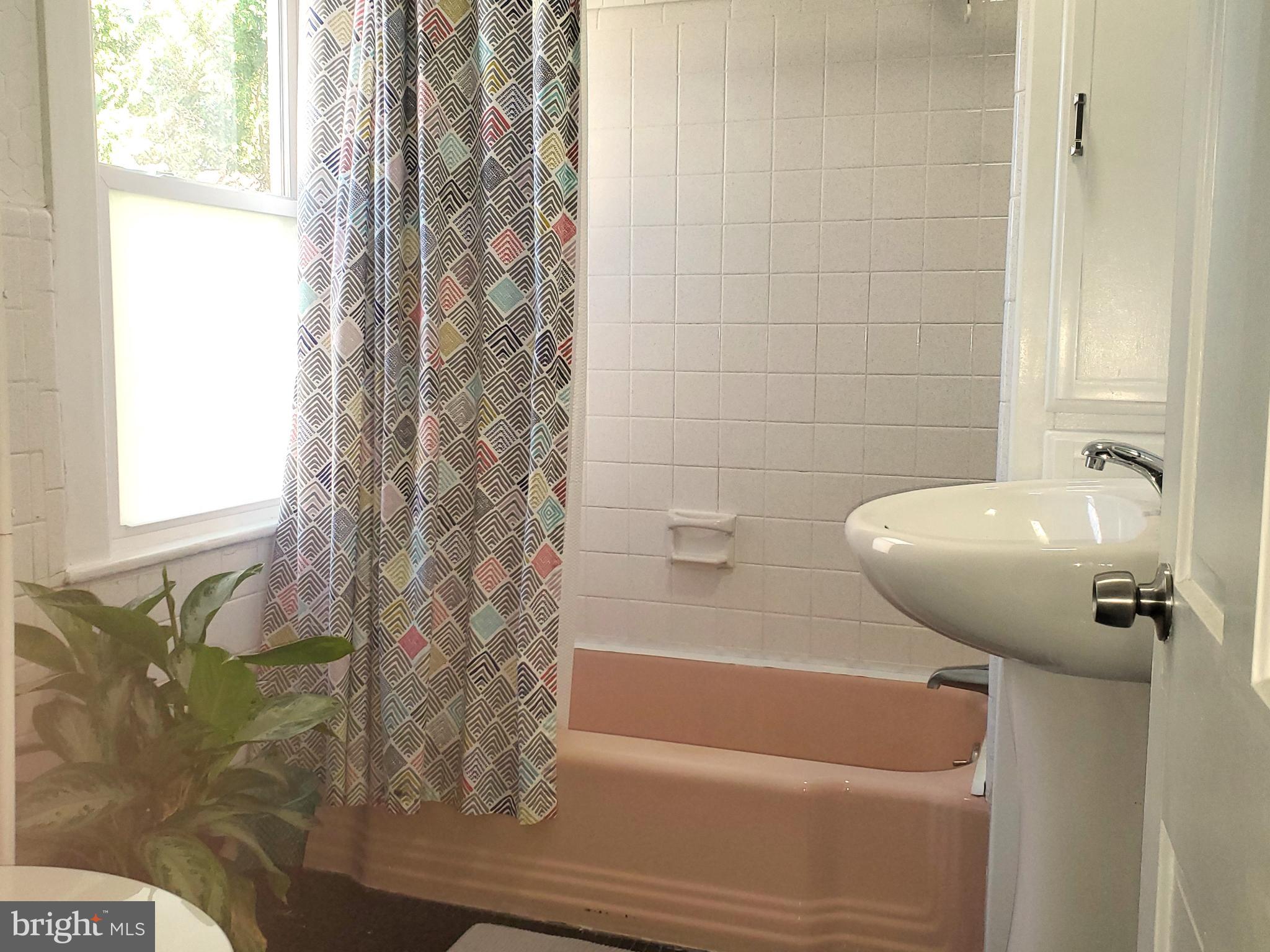 PERRYVILLE - Residential