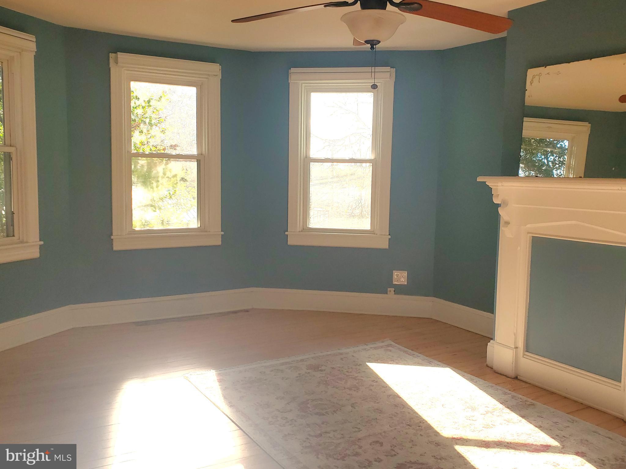 PERRYVILLE - Residential