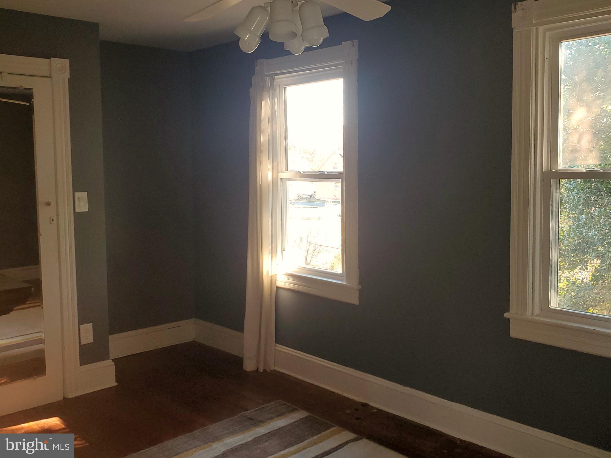 PERRYVILLE - Residential