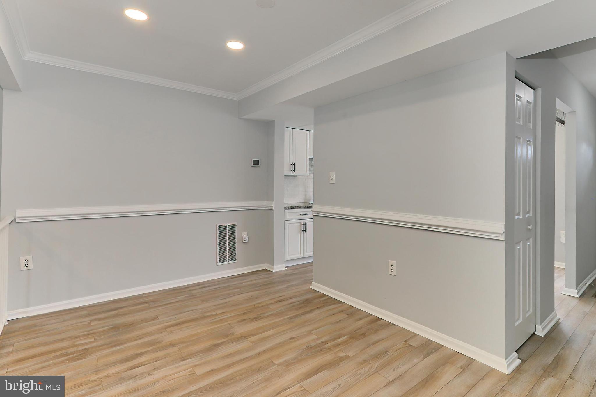 COLONY PARK - Residential