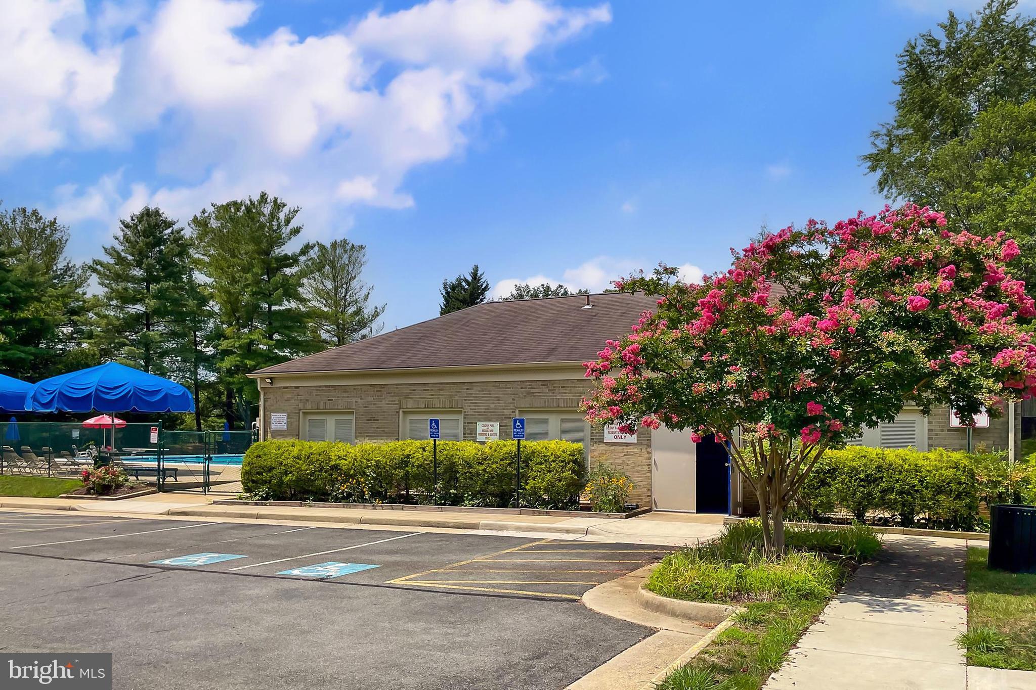 COLONY PARK - Residential