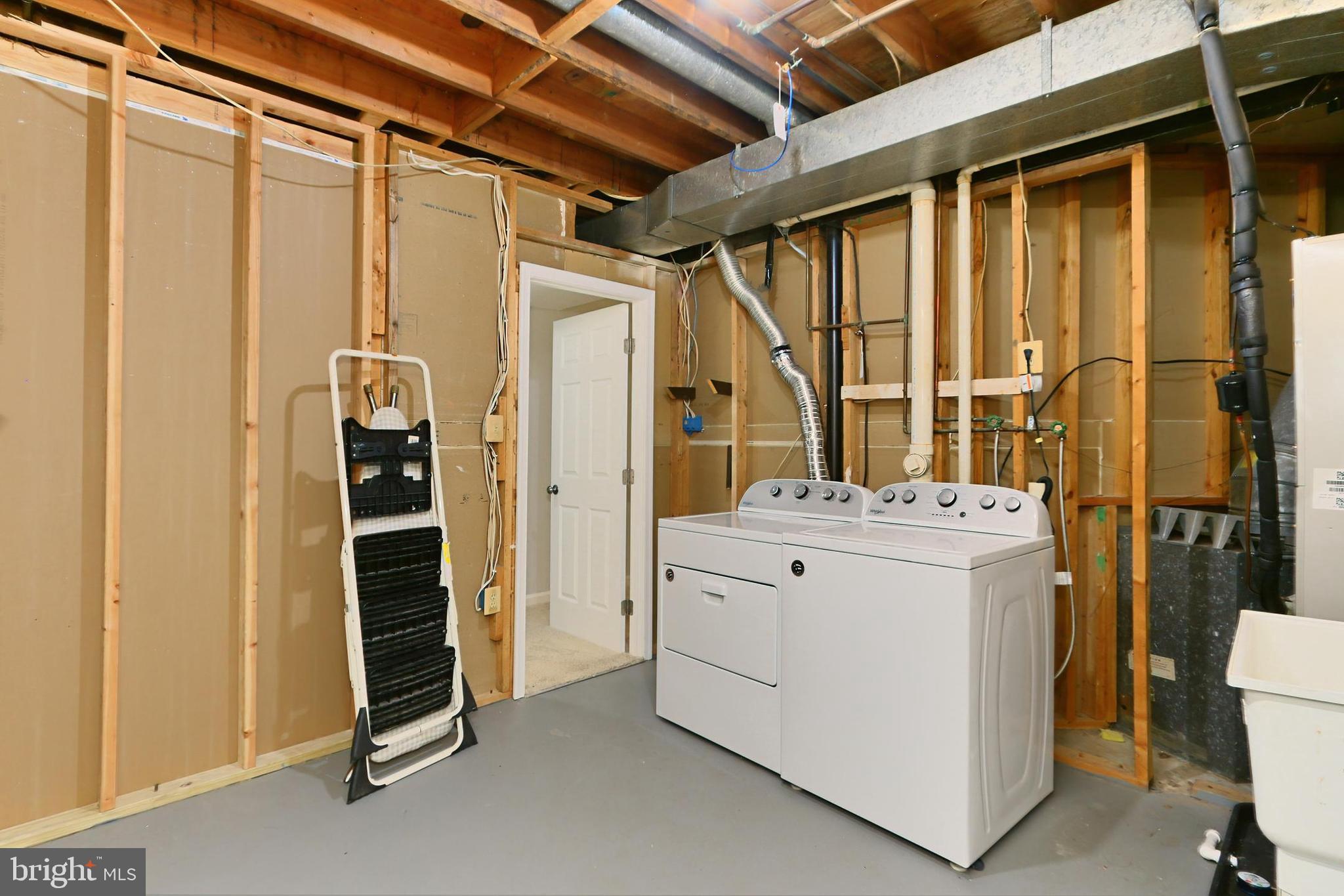 COLONY PARK - Residential