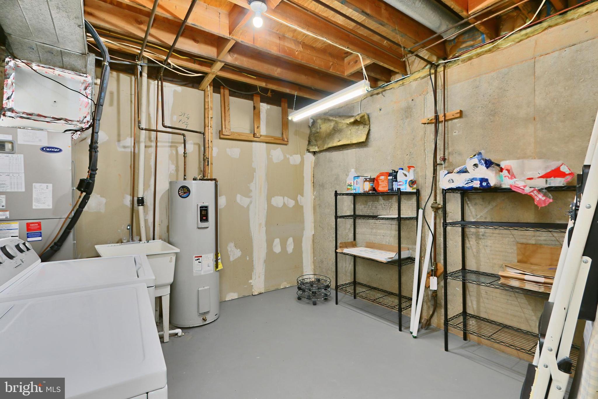 COLONY PARK - Residential