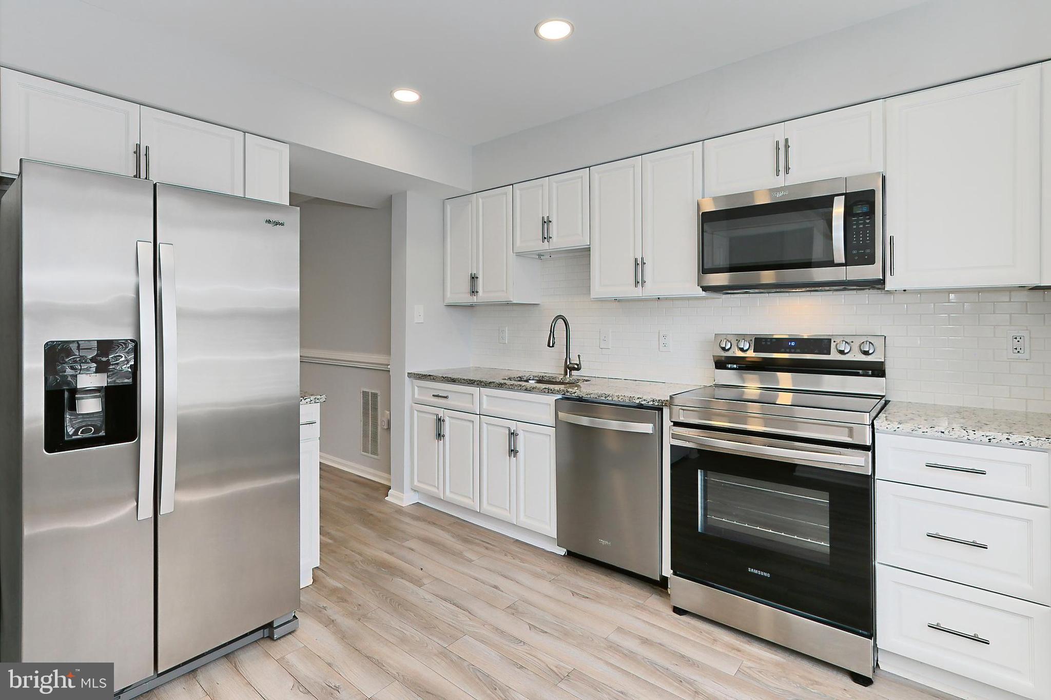 COLONY PARK - Residential