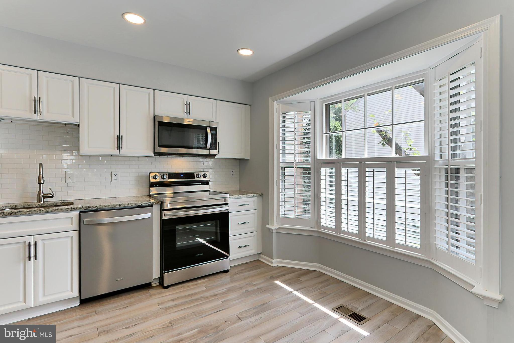 COLONY PARK - Residential