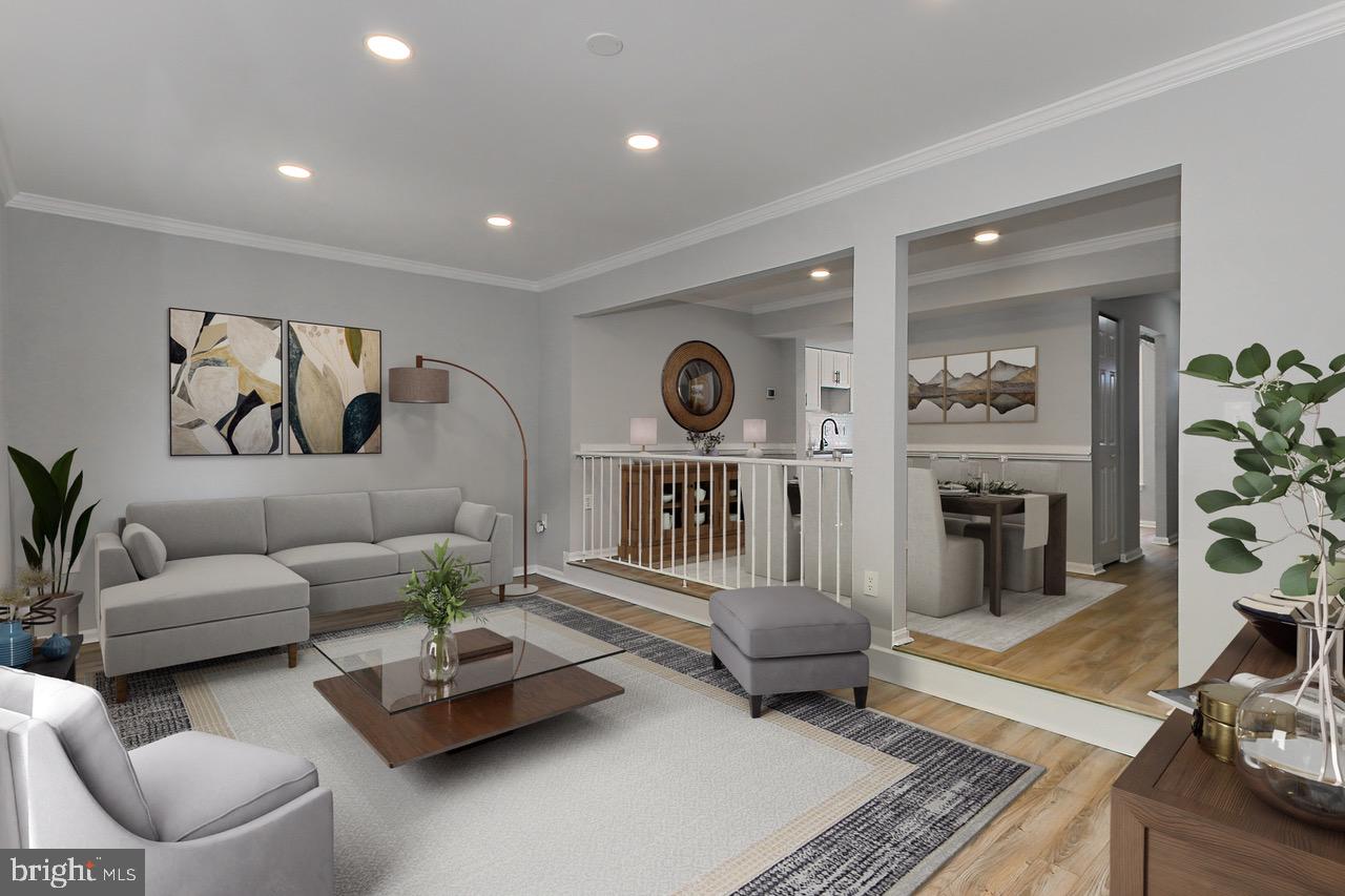 COLONY PARK - Residential