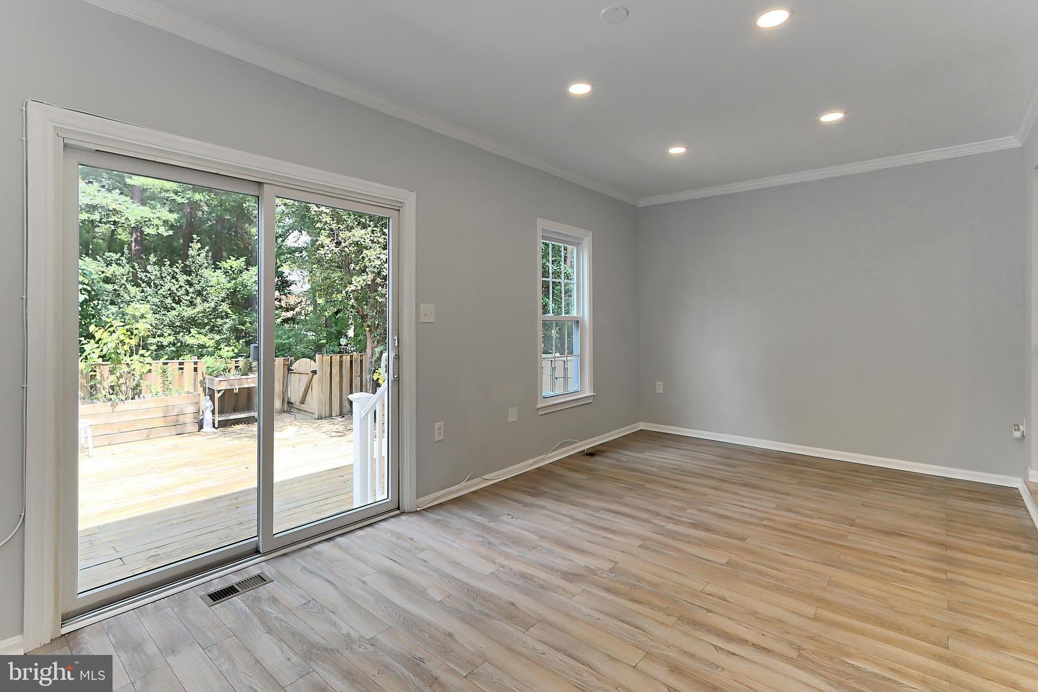 COLONY PARK - Residential