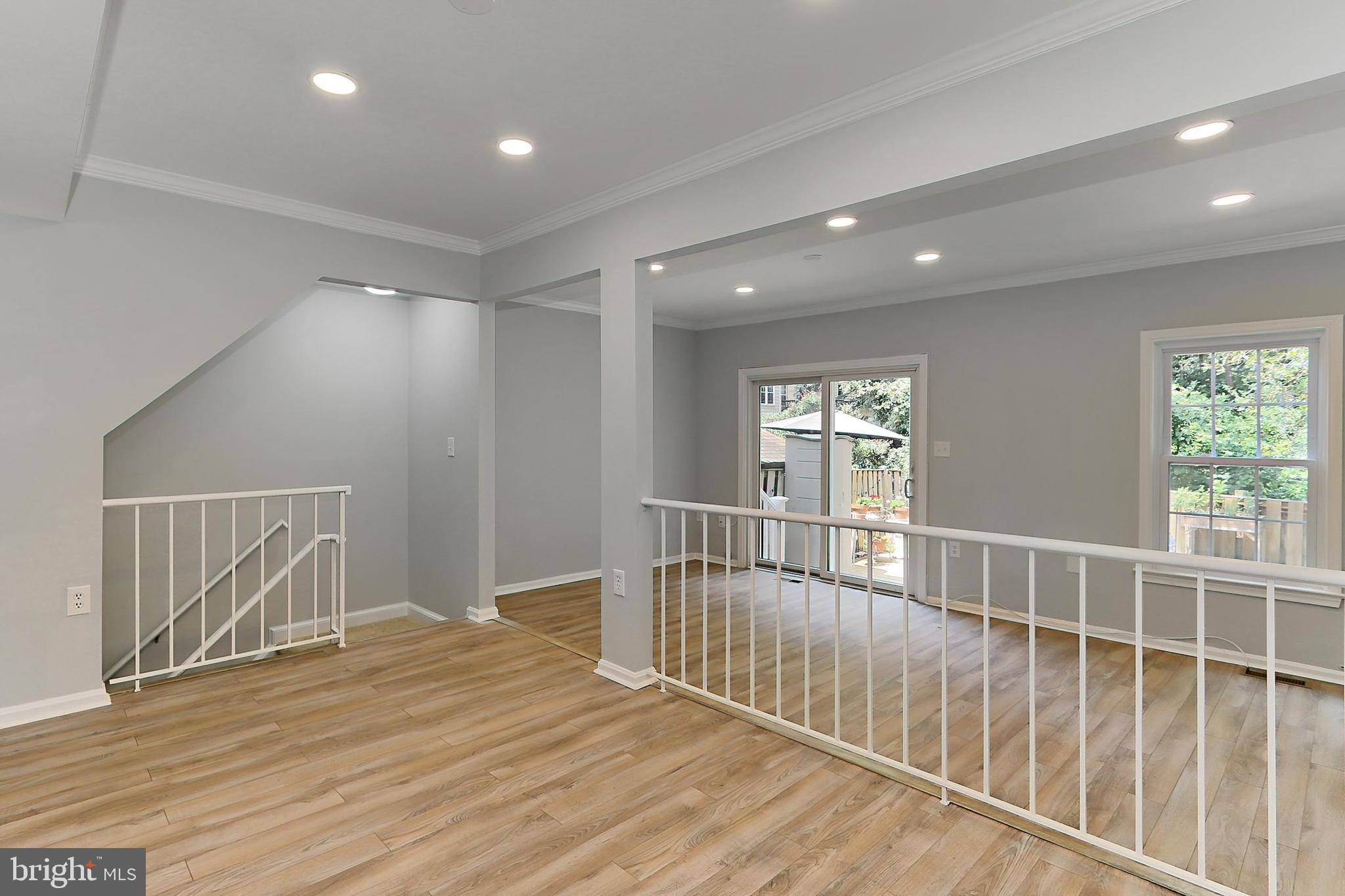 COLONY PARK - Residential