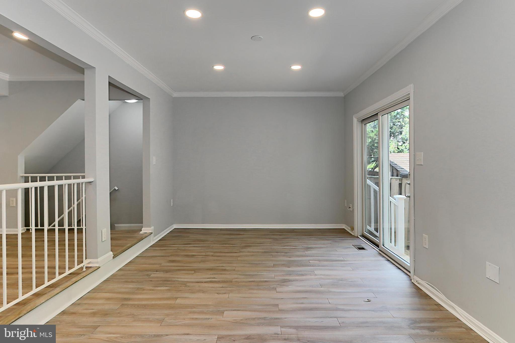 COLONY PARK - Residential