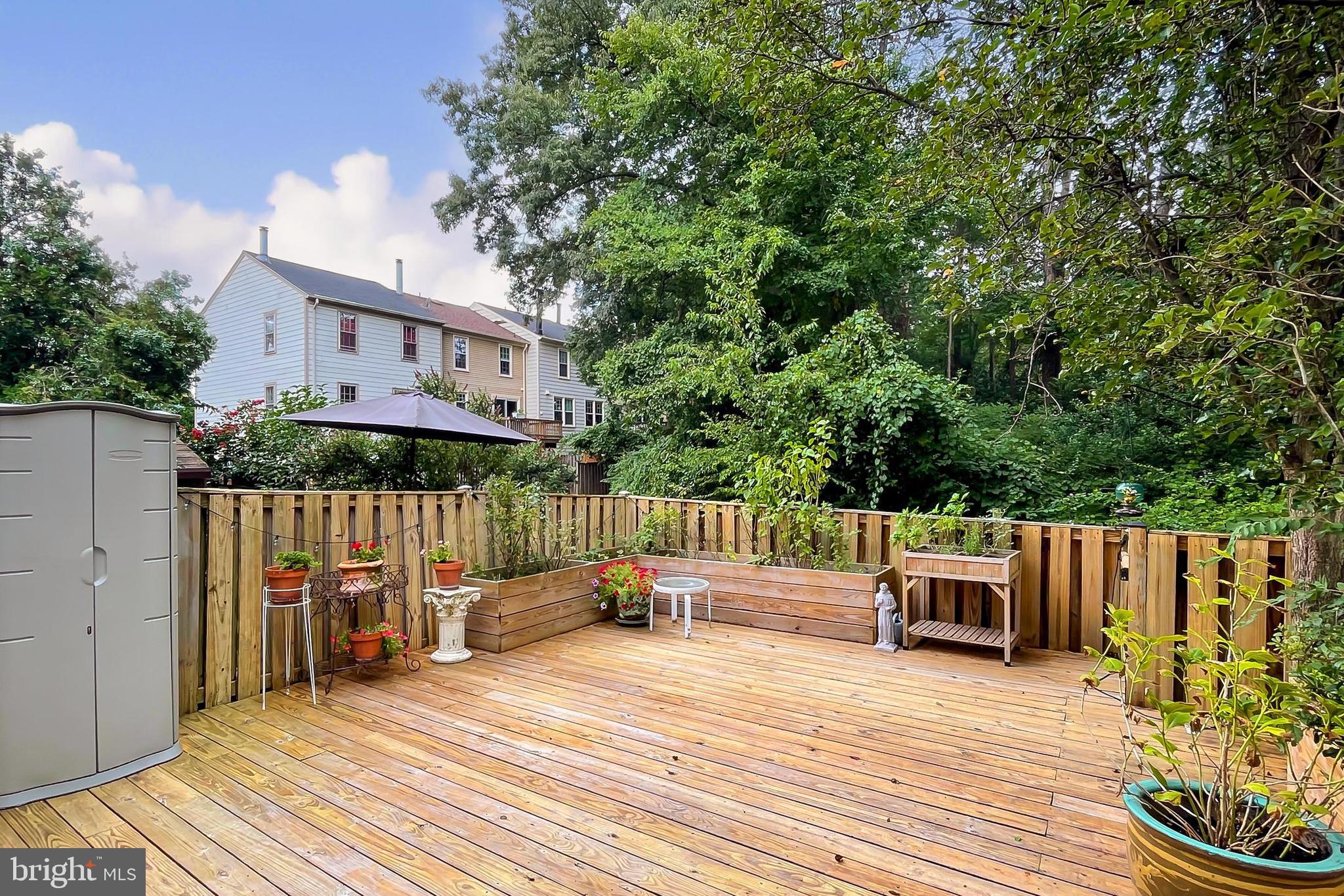 COLONY PARK - Residential