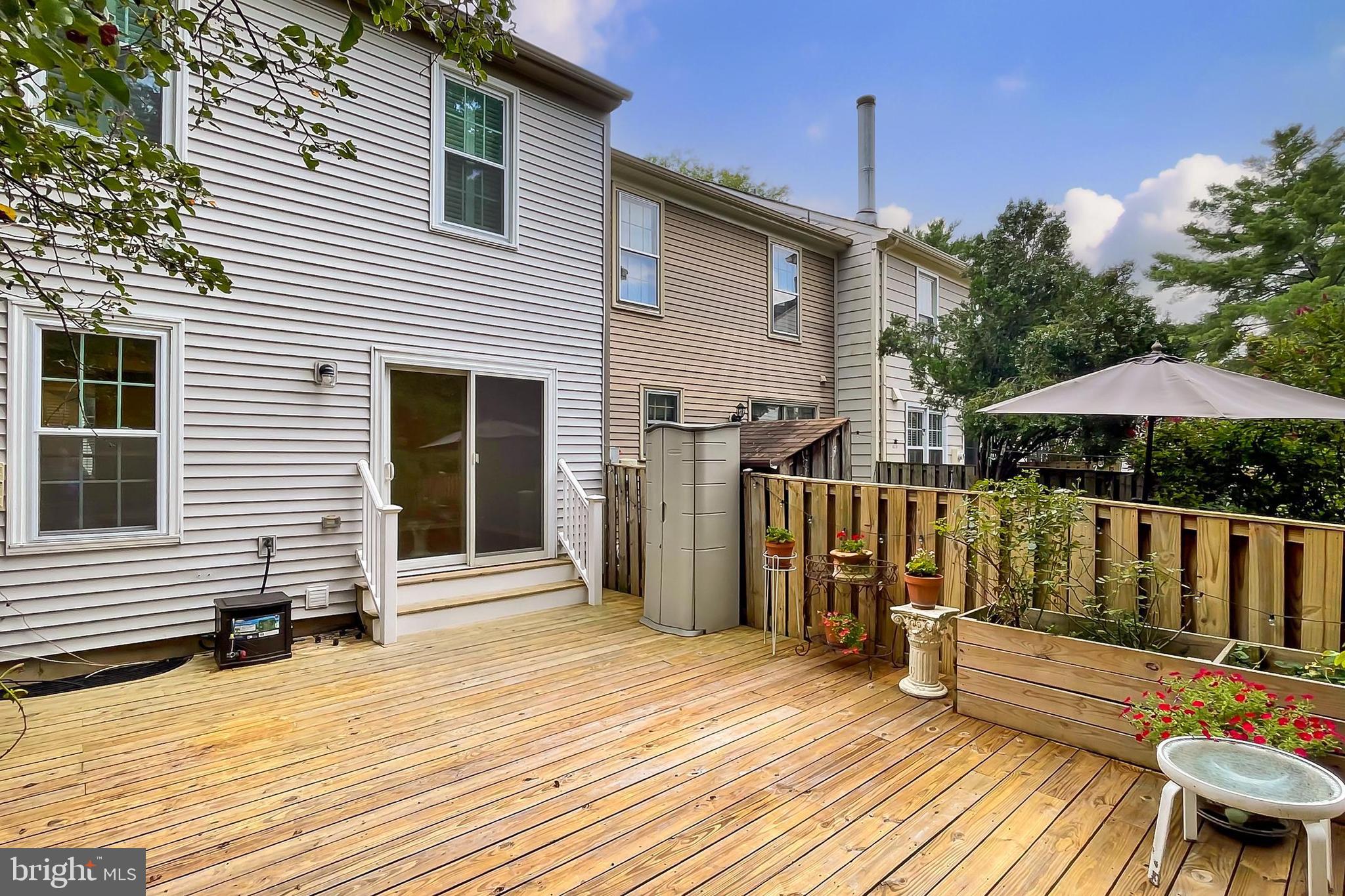 COLONY PARK - Residential