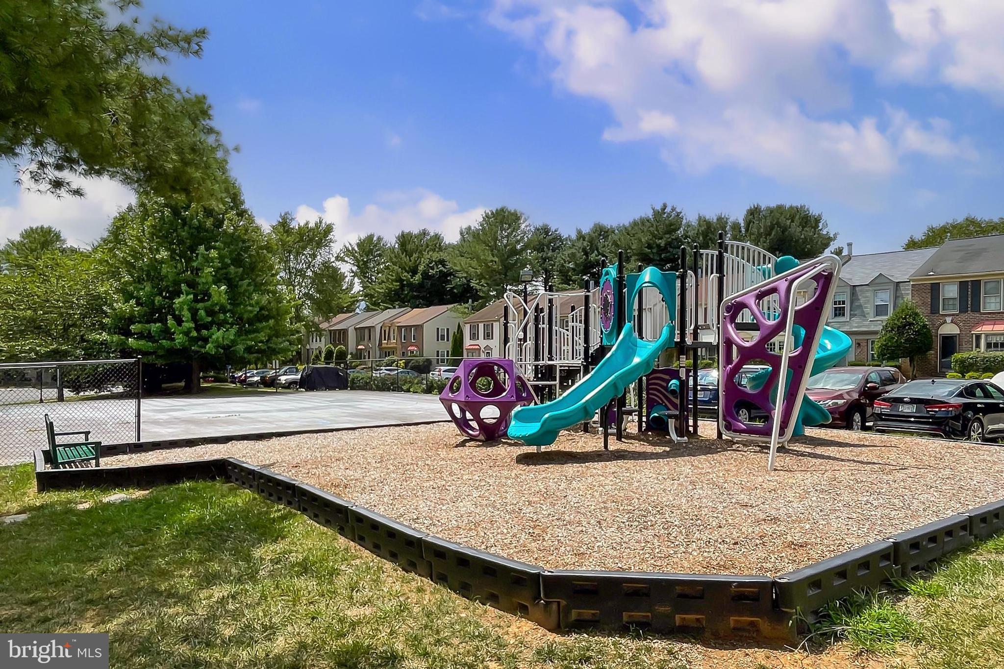 COLONY PARK - Residential