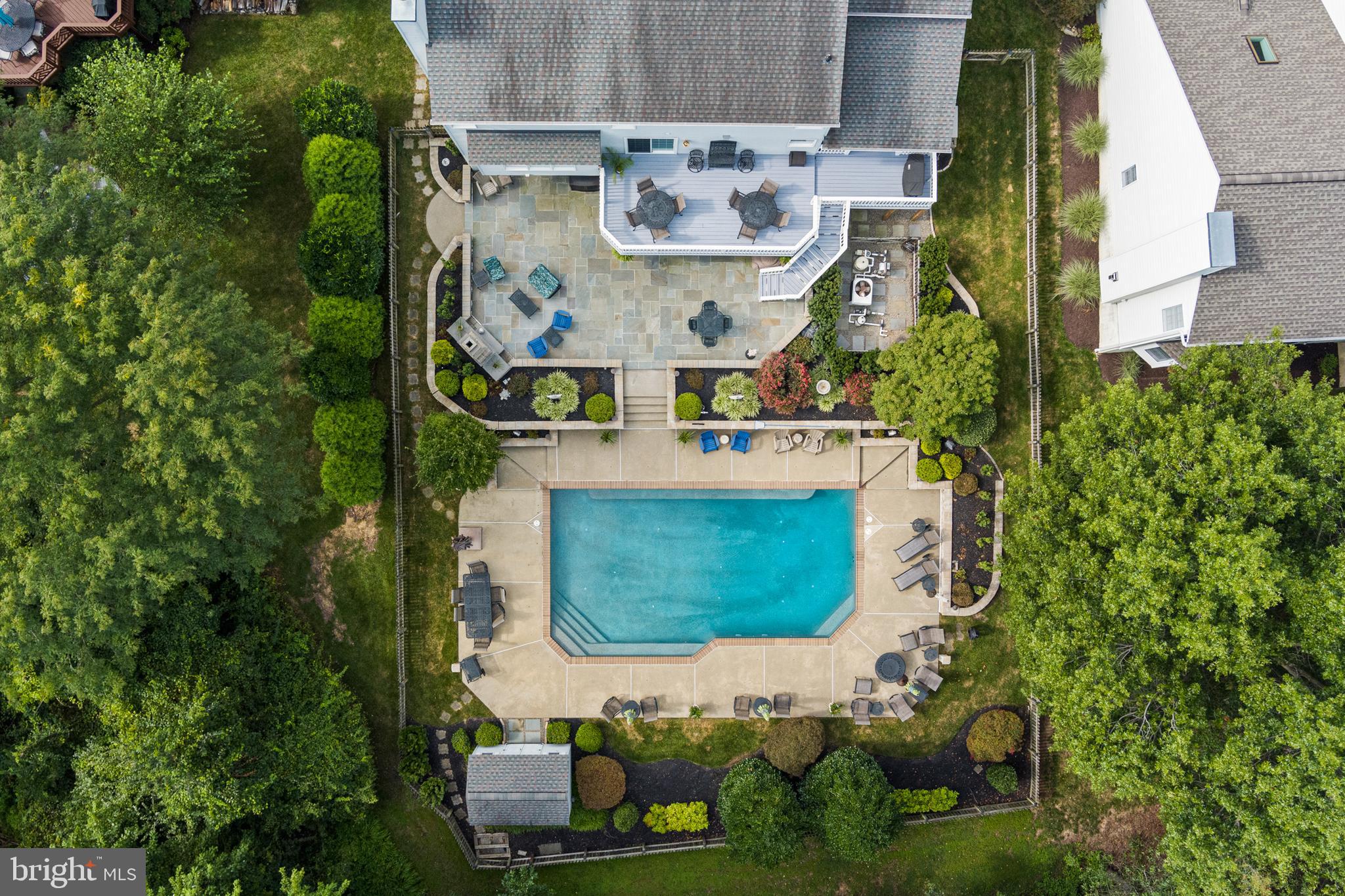 VILLAGE OF RIVER HILL - Residential