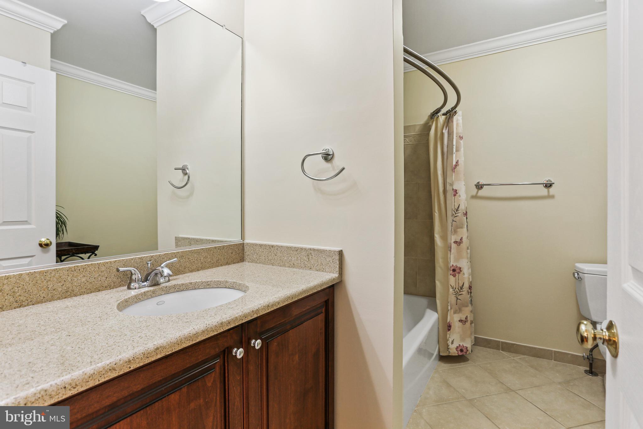 VILLAGE OF RIVER HILL - Residential