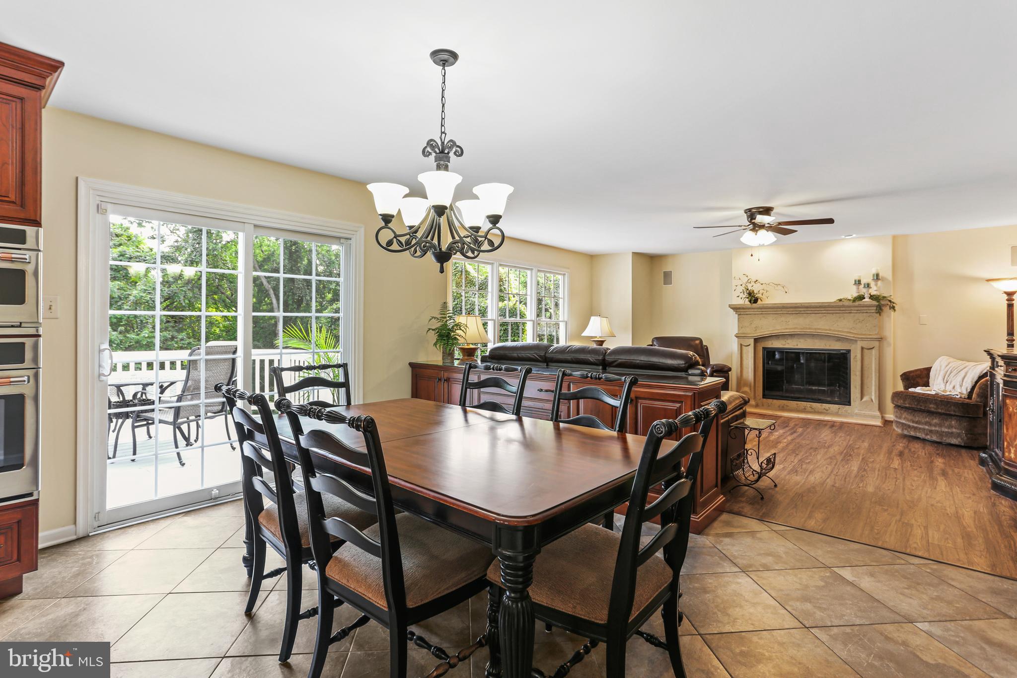 VILLAGE OF RIVER HILL - Residential