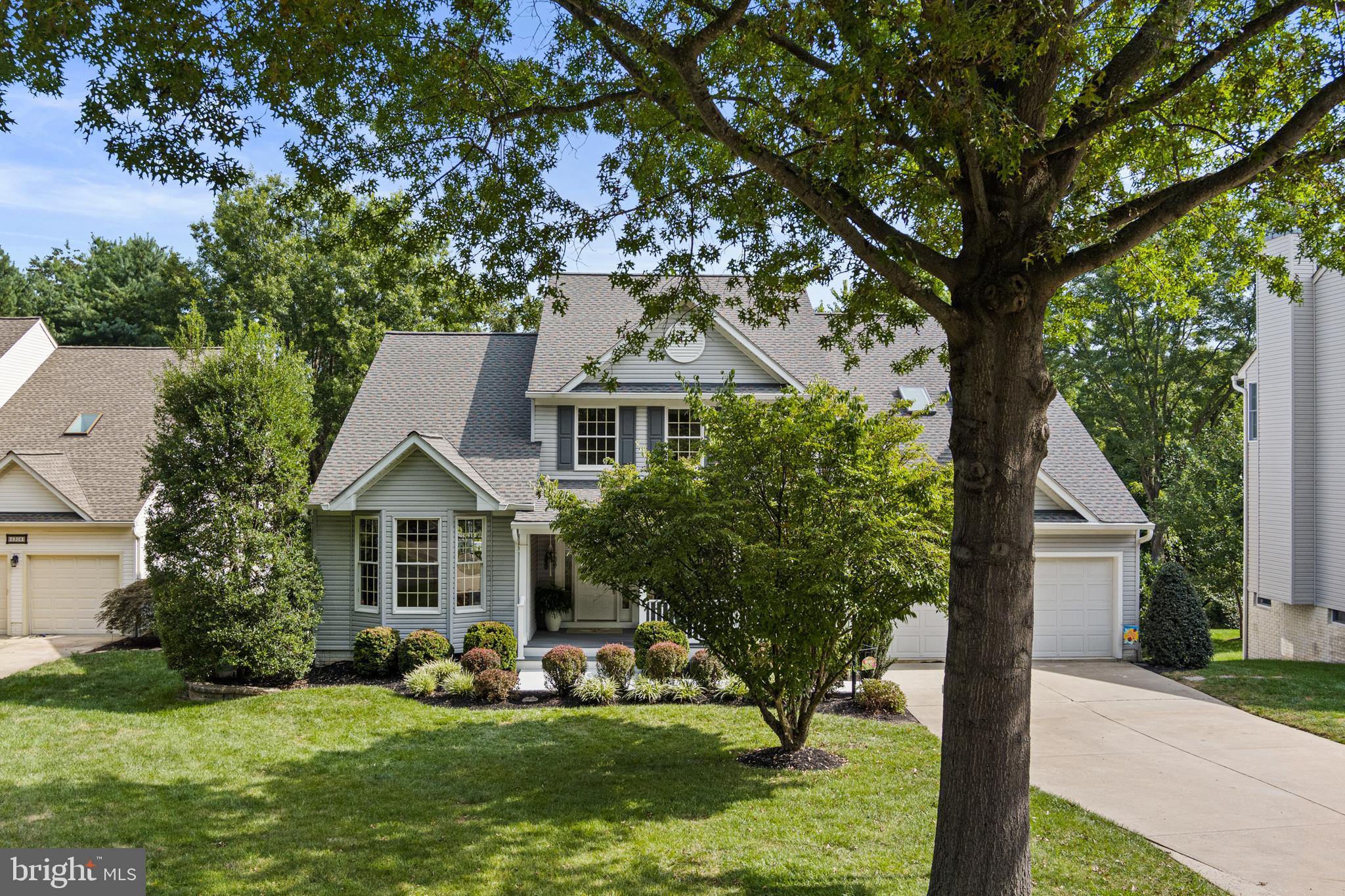 VILLAGE OF RIVER HILL - Residential