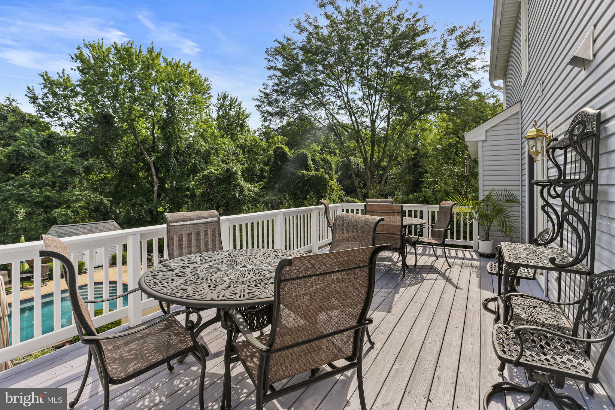 VILLAGE OF RIVER HILL - Residential