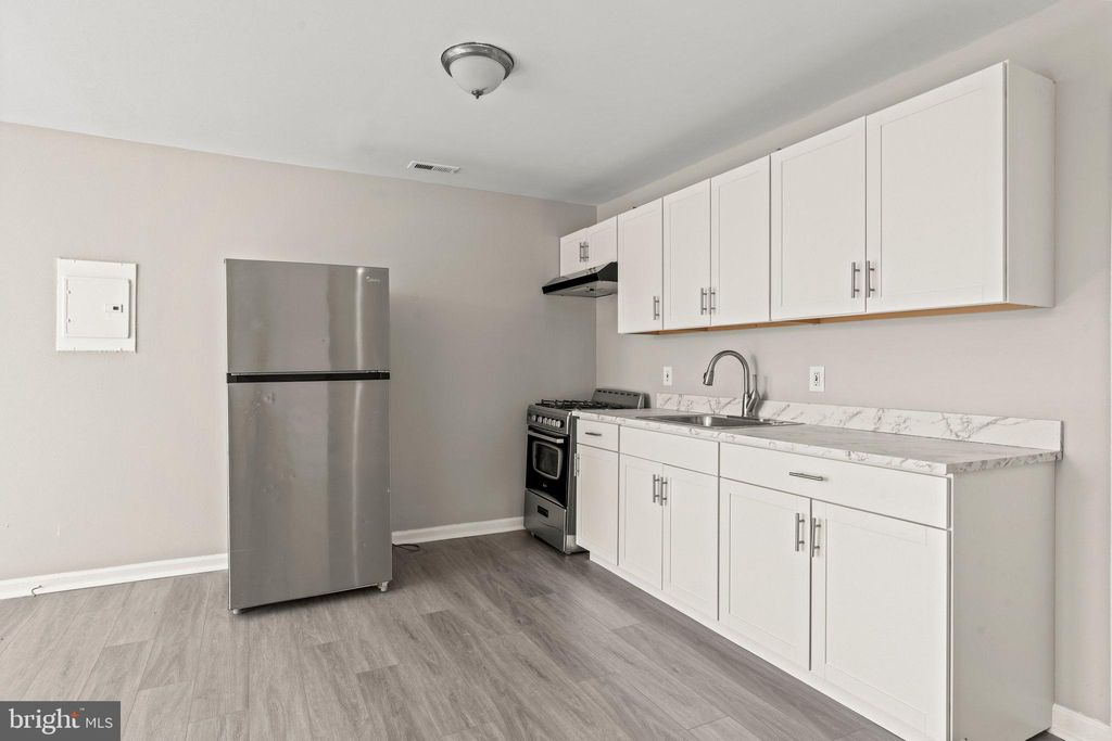 Photo of 1004 - 6 S 52nd Street #6.2F, PHILADELPHIA, PA 19143 (MLS # PAPH2566746)