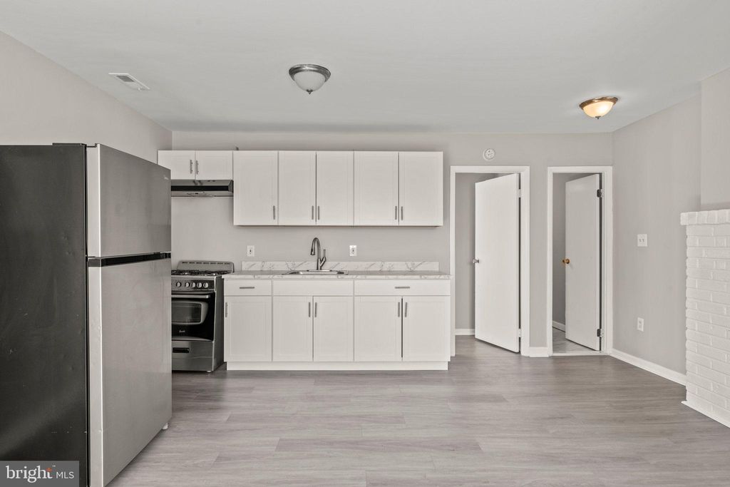 Photo of 1004 - 6 S 52nd Street #6.2F, PHILADELPHIA, PA 19143 (MLS # PAPH2566746)