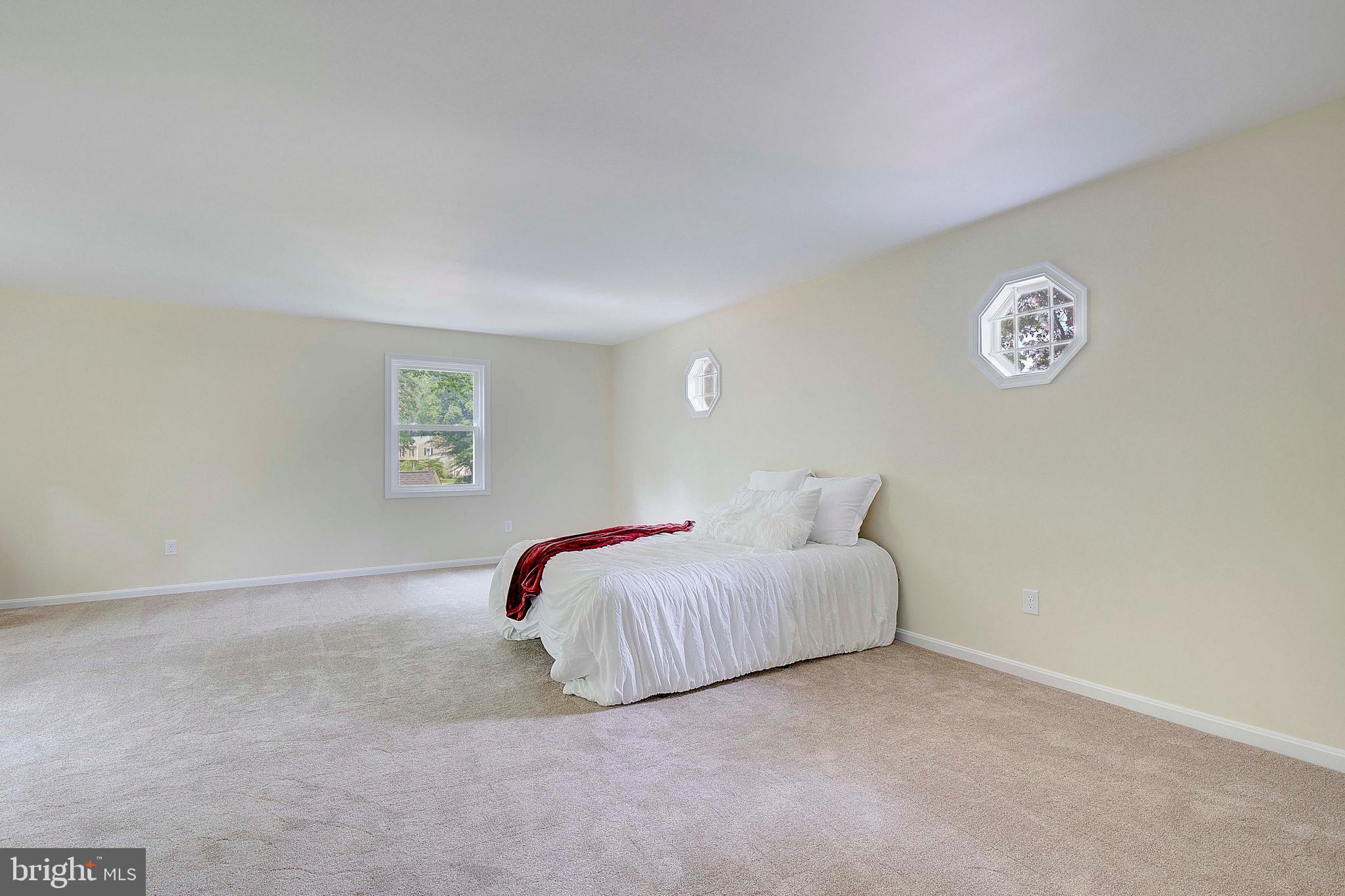 CROFTON TOWNE/PARK - Residential